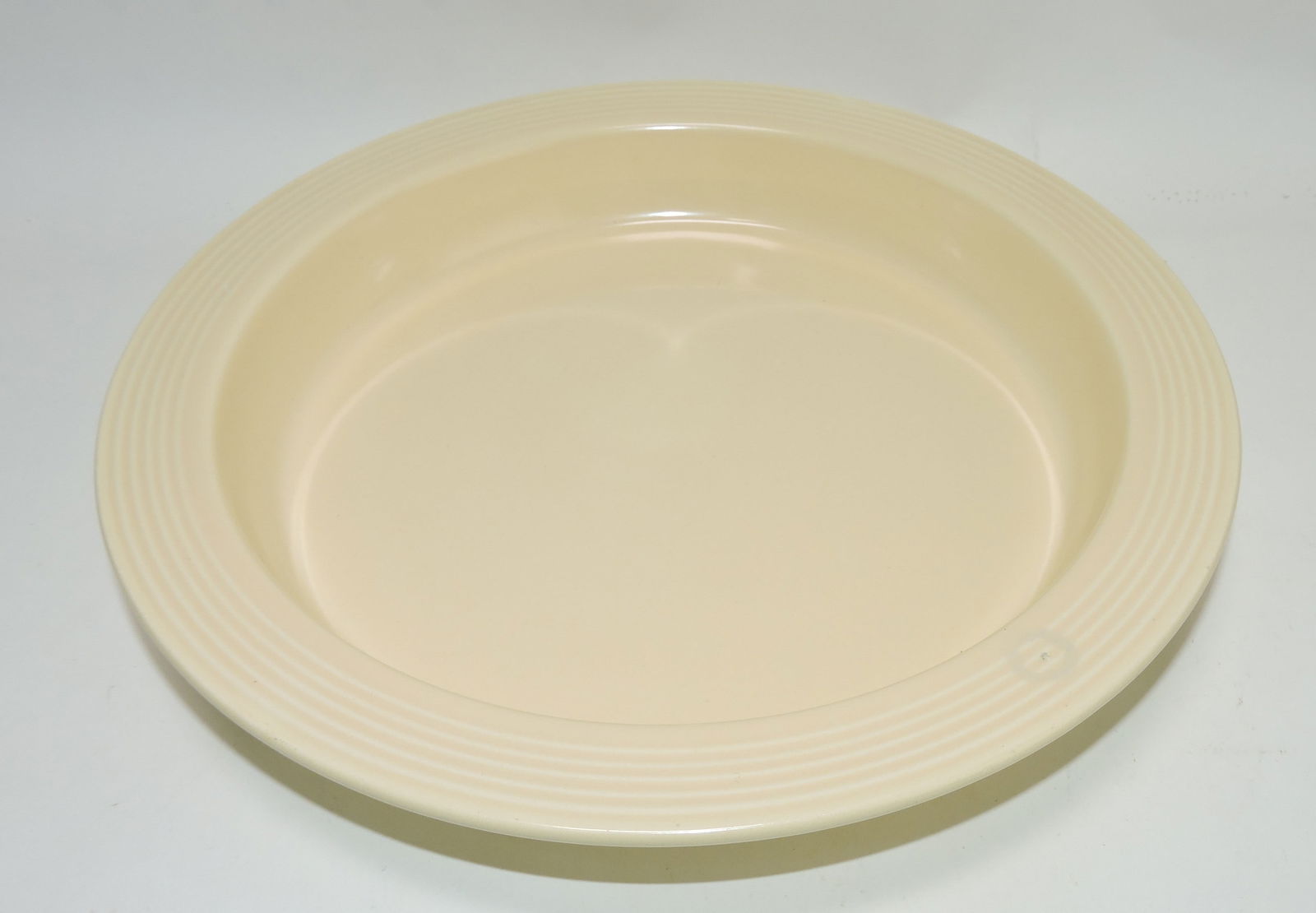 Fiesta relish tray base, ivory, nick/stain (1 of 1)