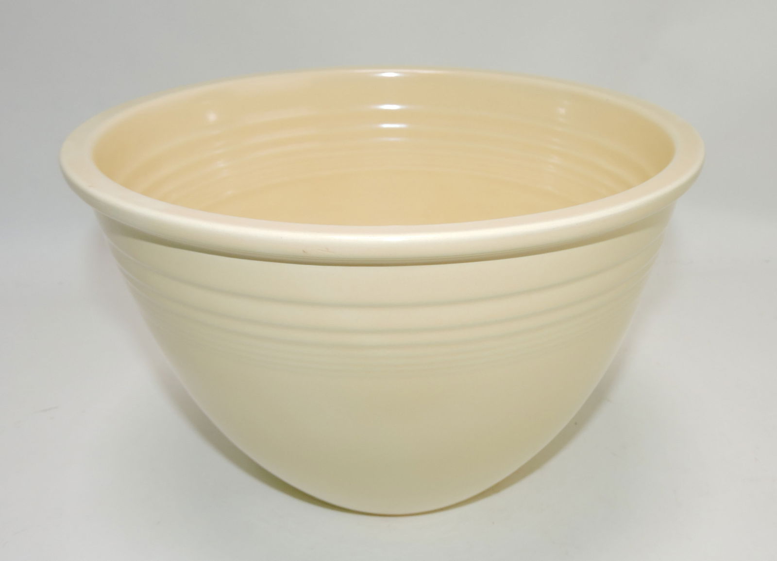Fiesta #5 mixing bowl, ivory, (1 of 1)