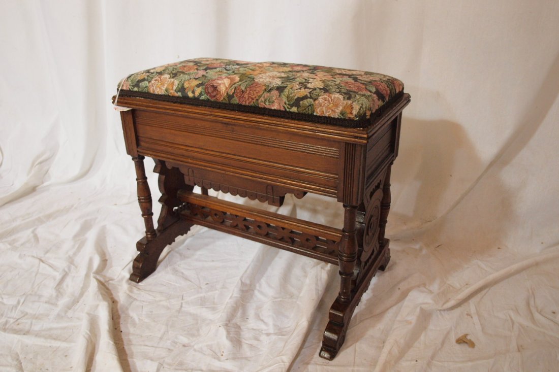 Walnut Victorian lift top slipper stool: Walnut Victorian lift top slipper stool