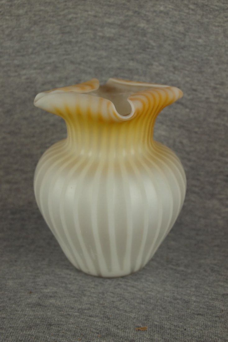 Victorian satin quilted art glass vase, 5" 