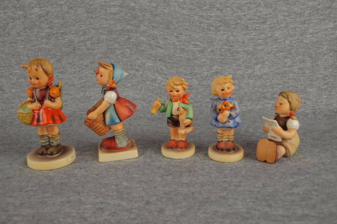 Hummel lot of 5 figures - School Girl, Little Helper