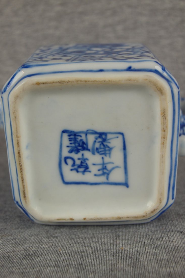 Chinese export blue and white teapotwith foo dog han - 2