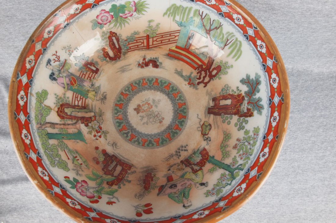 Very early large Oriental porcelain punch bowl with 