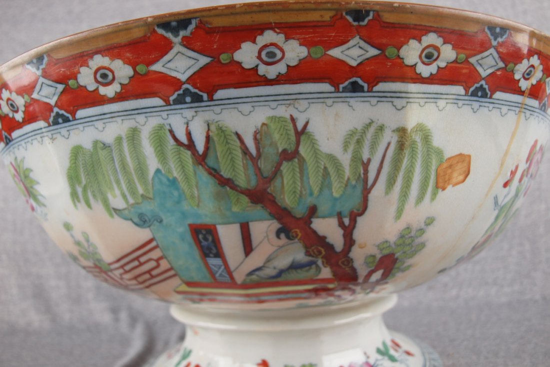 Very early large Oriental porcelain punch bowl with  - 3