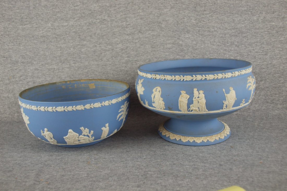 Wedgwood blue Jasperware bowl 7 3/4" and compote 8"d