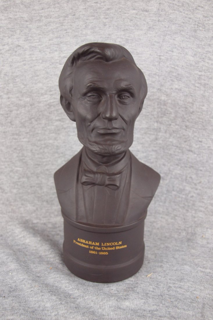 Wedgwood black Bassalt bust of Lincoln, 8 1/2"