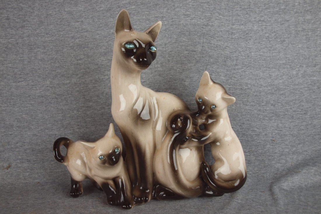 1950's Modern Retro TV lamp of siamese cat and 2 kit