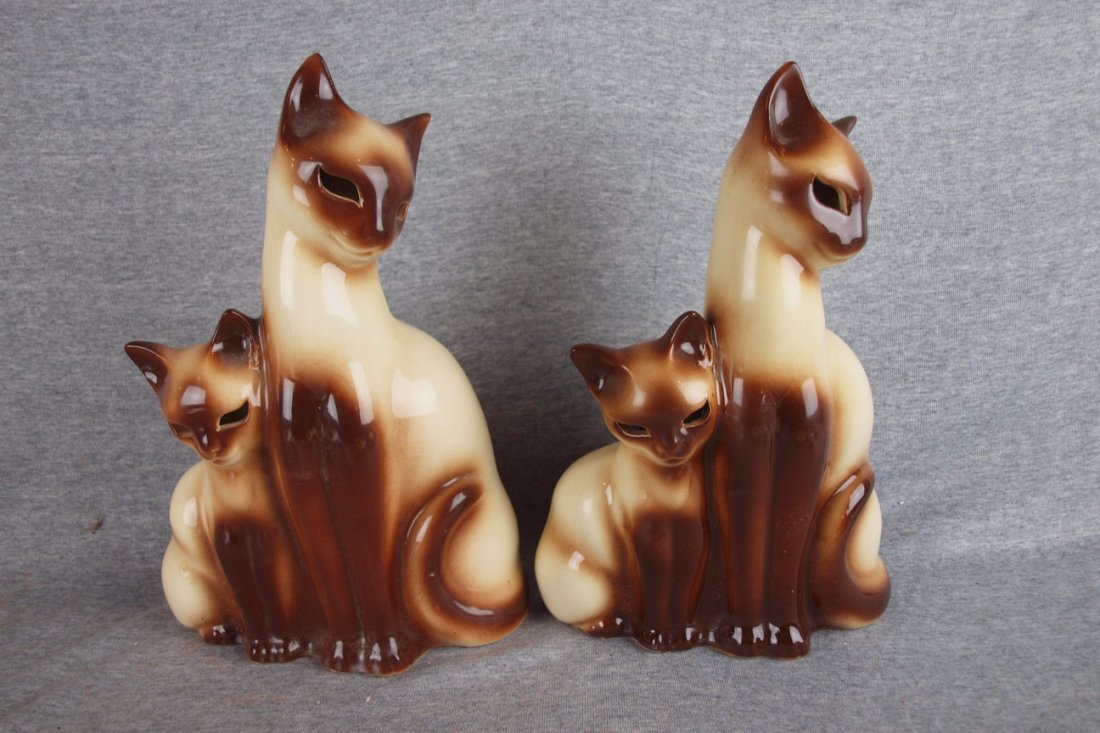 Pair of 1950's Modern Retro TV lamps of Siamese cat a