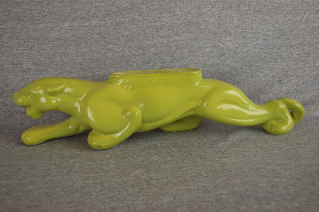 1950's Modern Retro TV lamp of green panther, no lamp