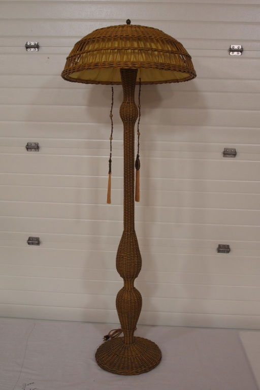 Vintage Wicker Floor Lamp And Shade In Excellent Con May 31 2018 Vintage Wicker Floor Lamp And Shade In Excellent Con