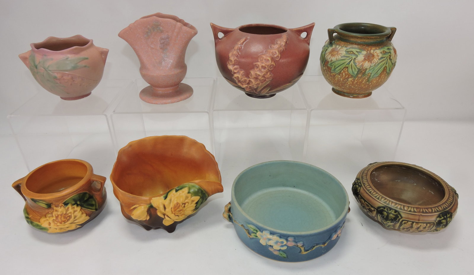 Roseville lot of 8 vases/bowls, (1 of 1)