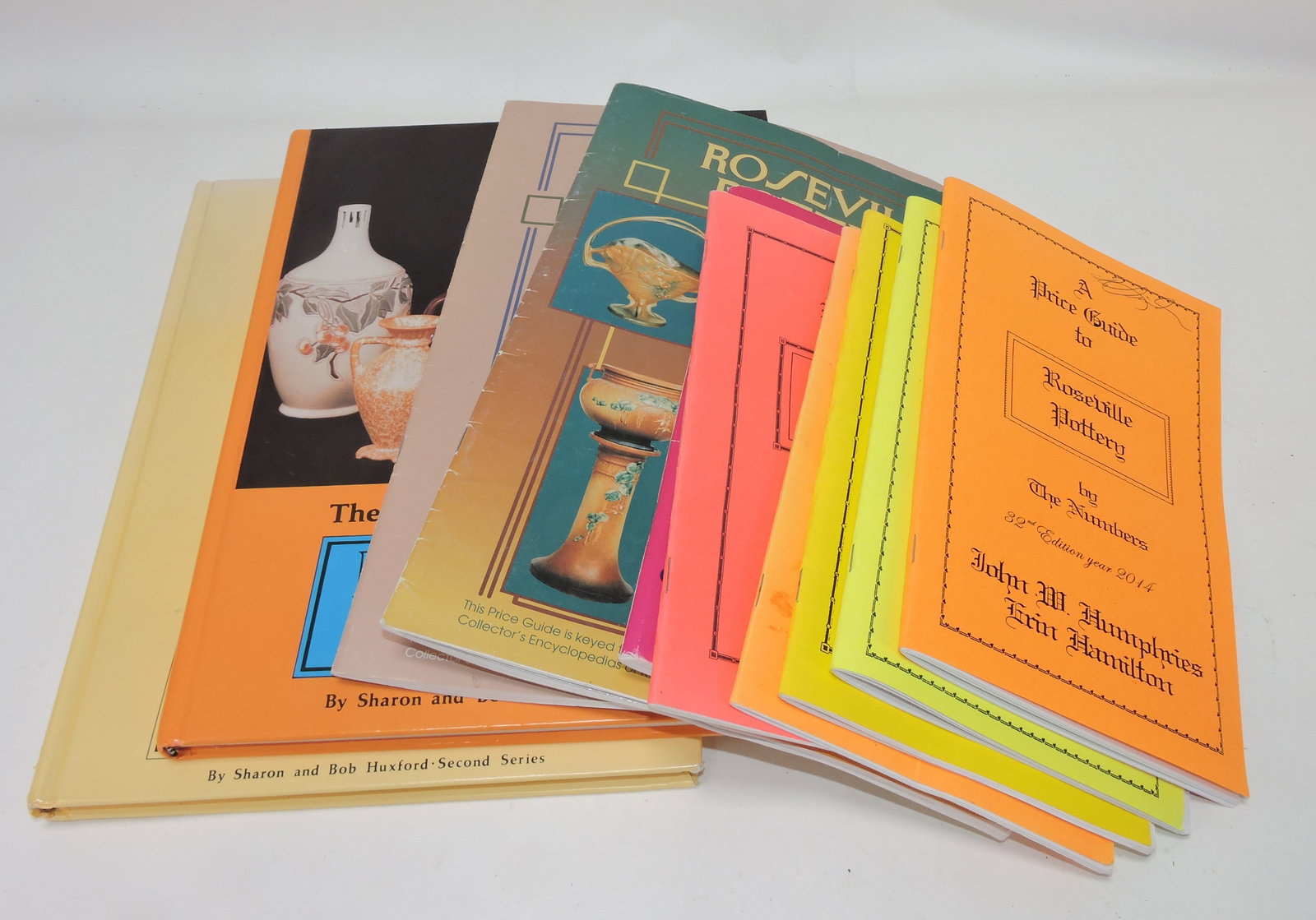 Roseville lot of reference books, (1 of 2)