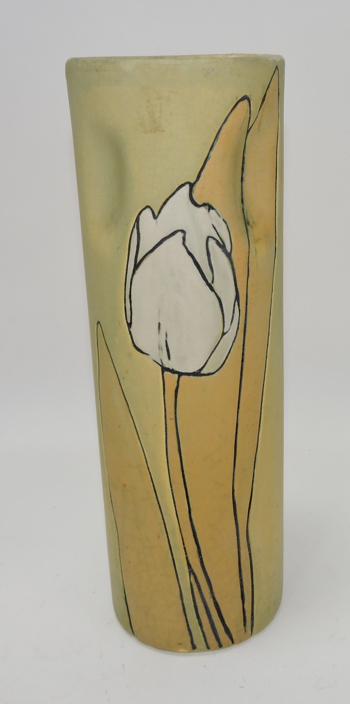 Weller etched matte vase with tulip,: 10"