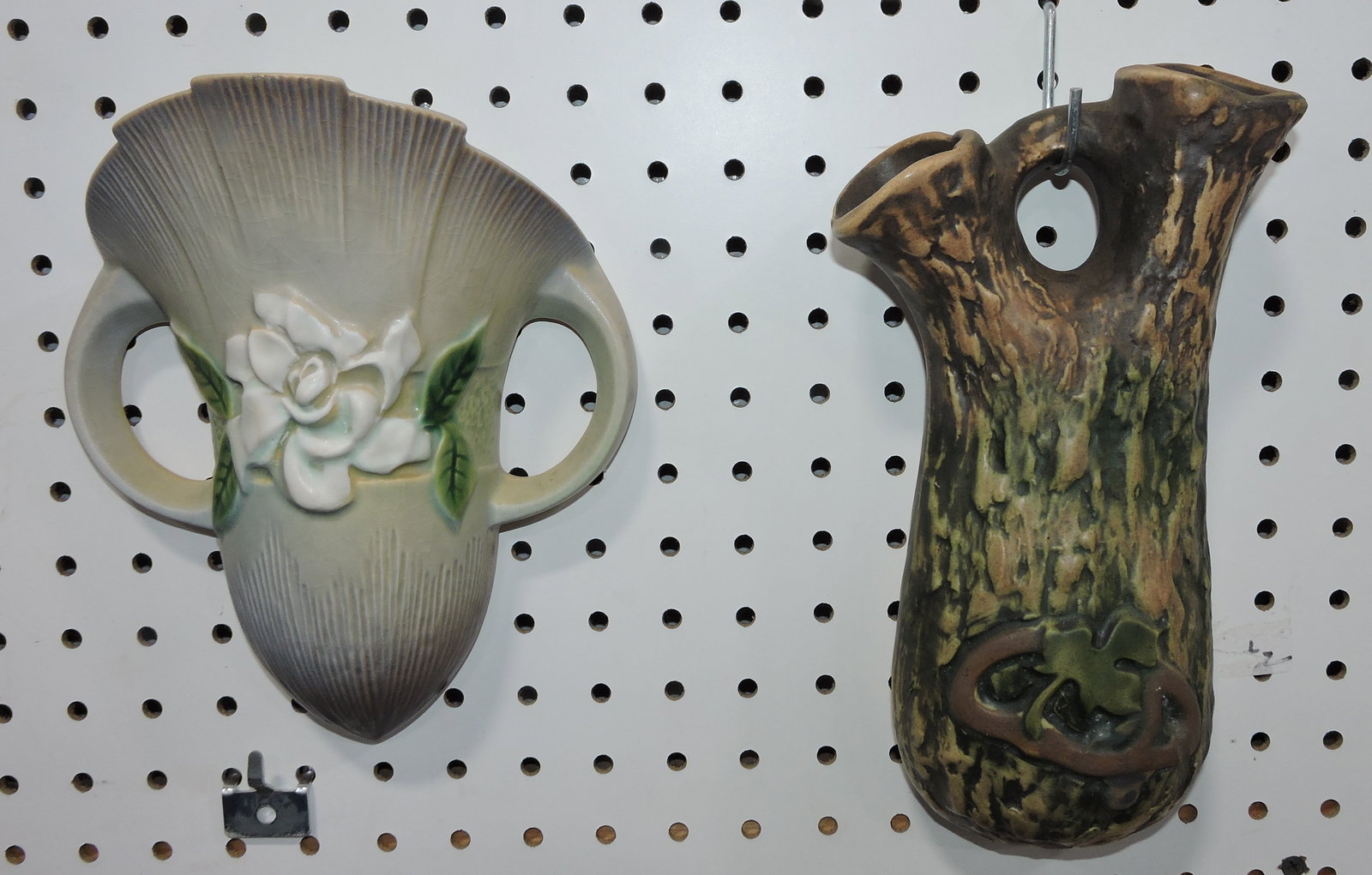 Roseville lot of 2 wall pockets,: gray Gardenia and Imperial