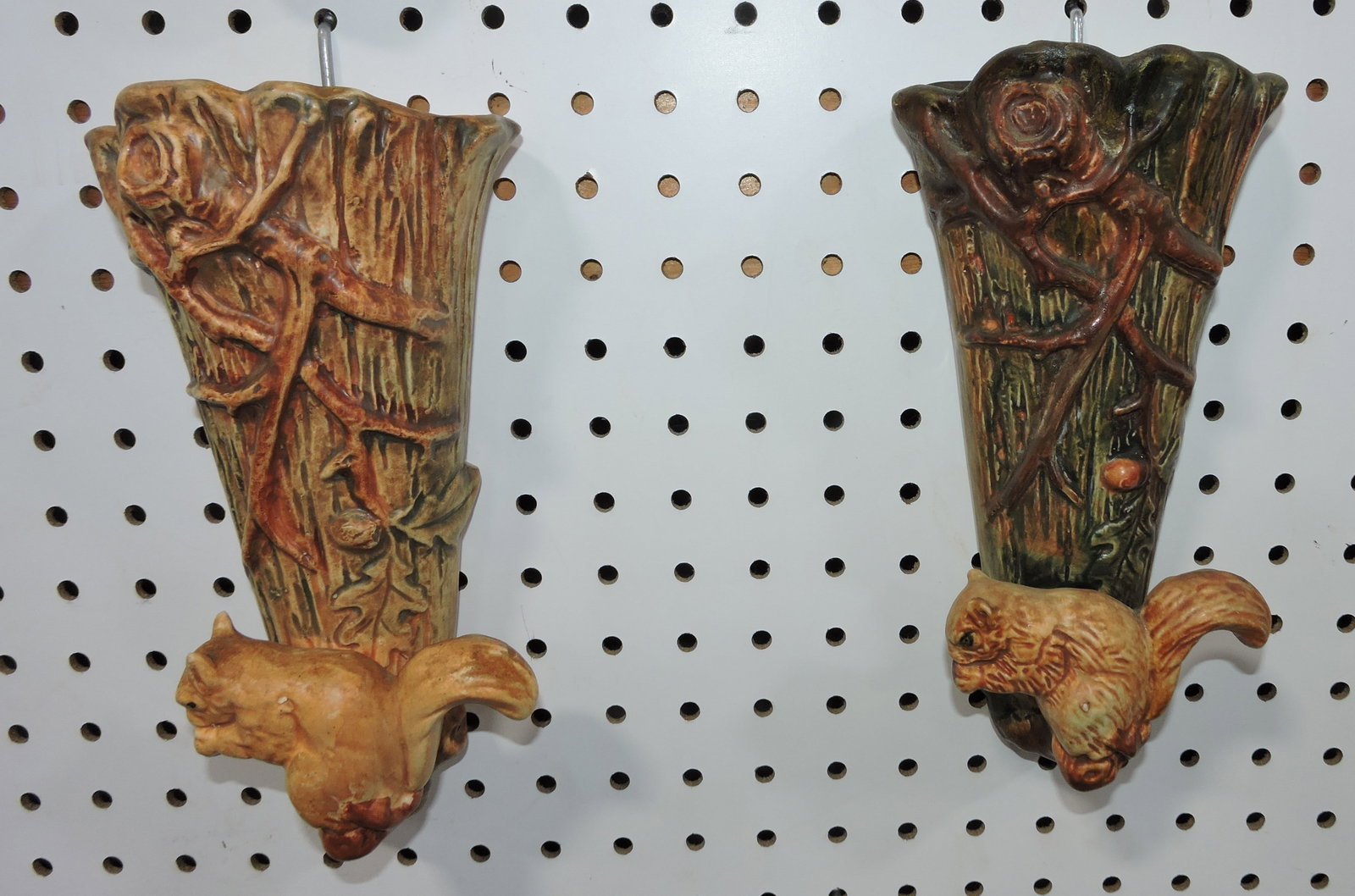Weller pair of squirrel wall pockets,: 9 1/2"