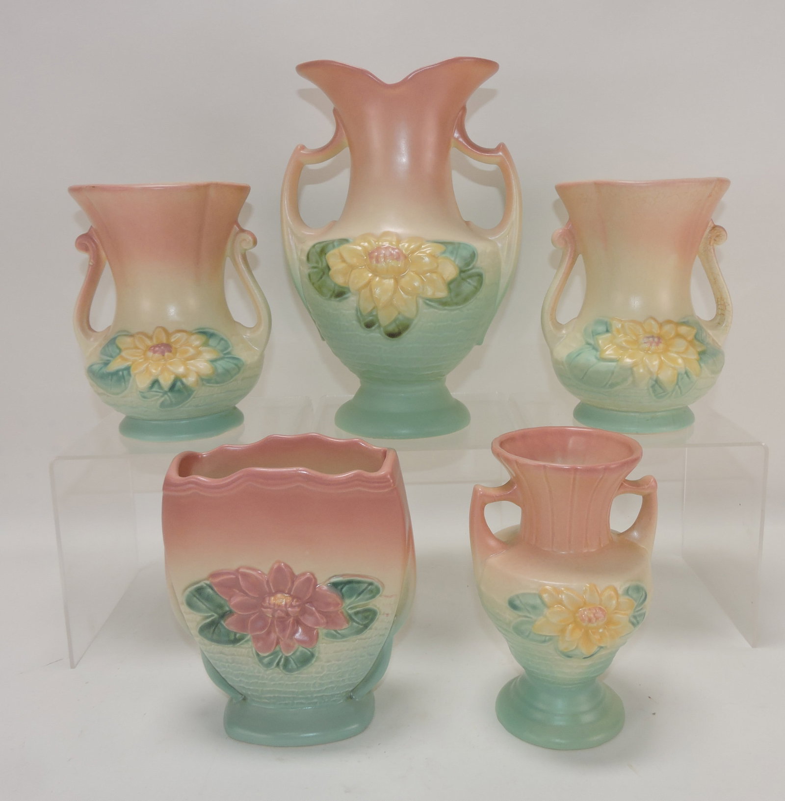 Hull Pottery lot of 5 pieces, (1 of 1)