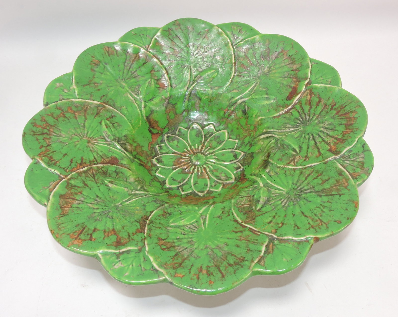 Weller Coppertone lily pad bowl, 12 1/2": .