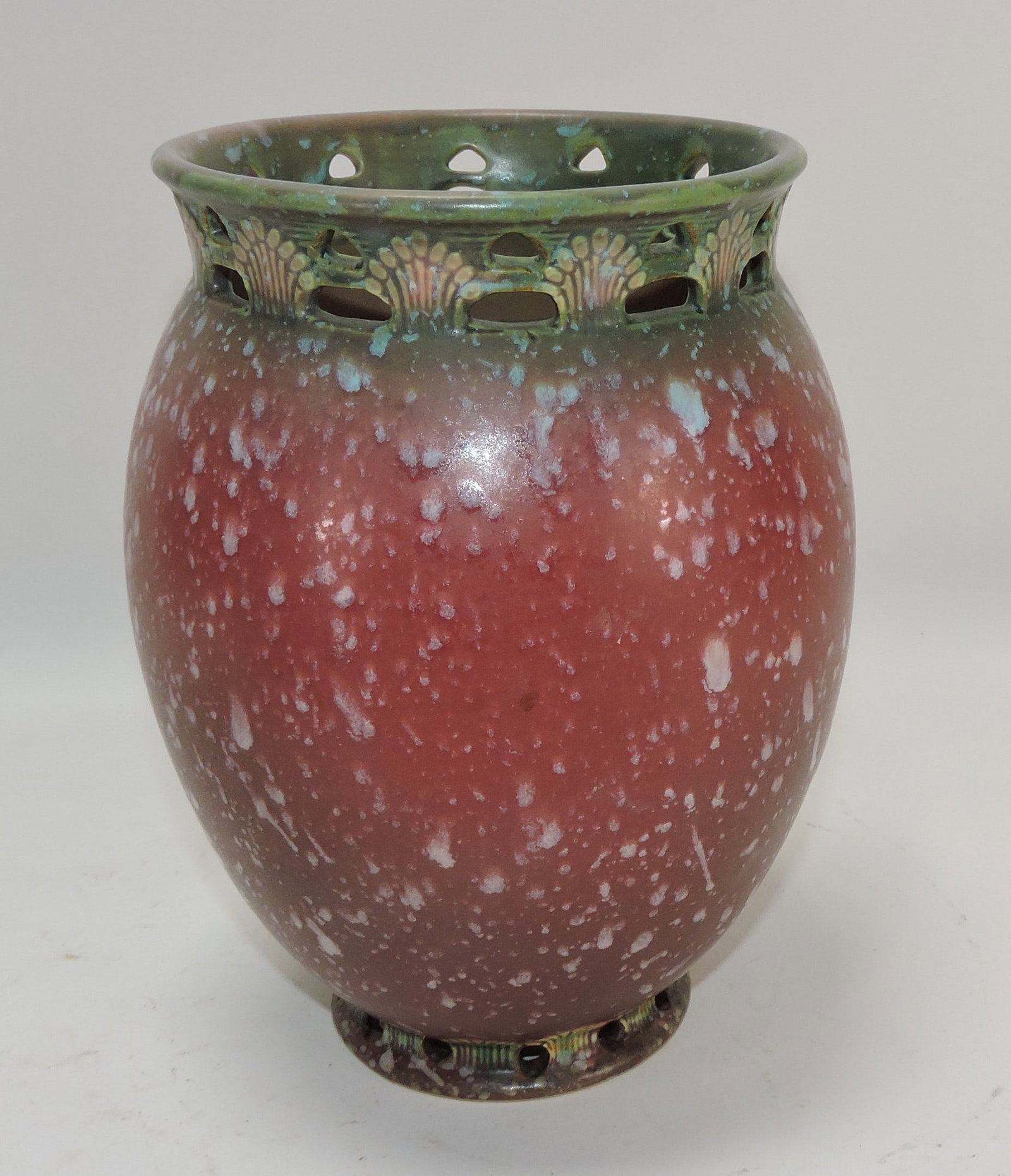 Roseville red Ferella vase, 8" (1 of 1)