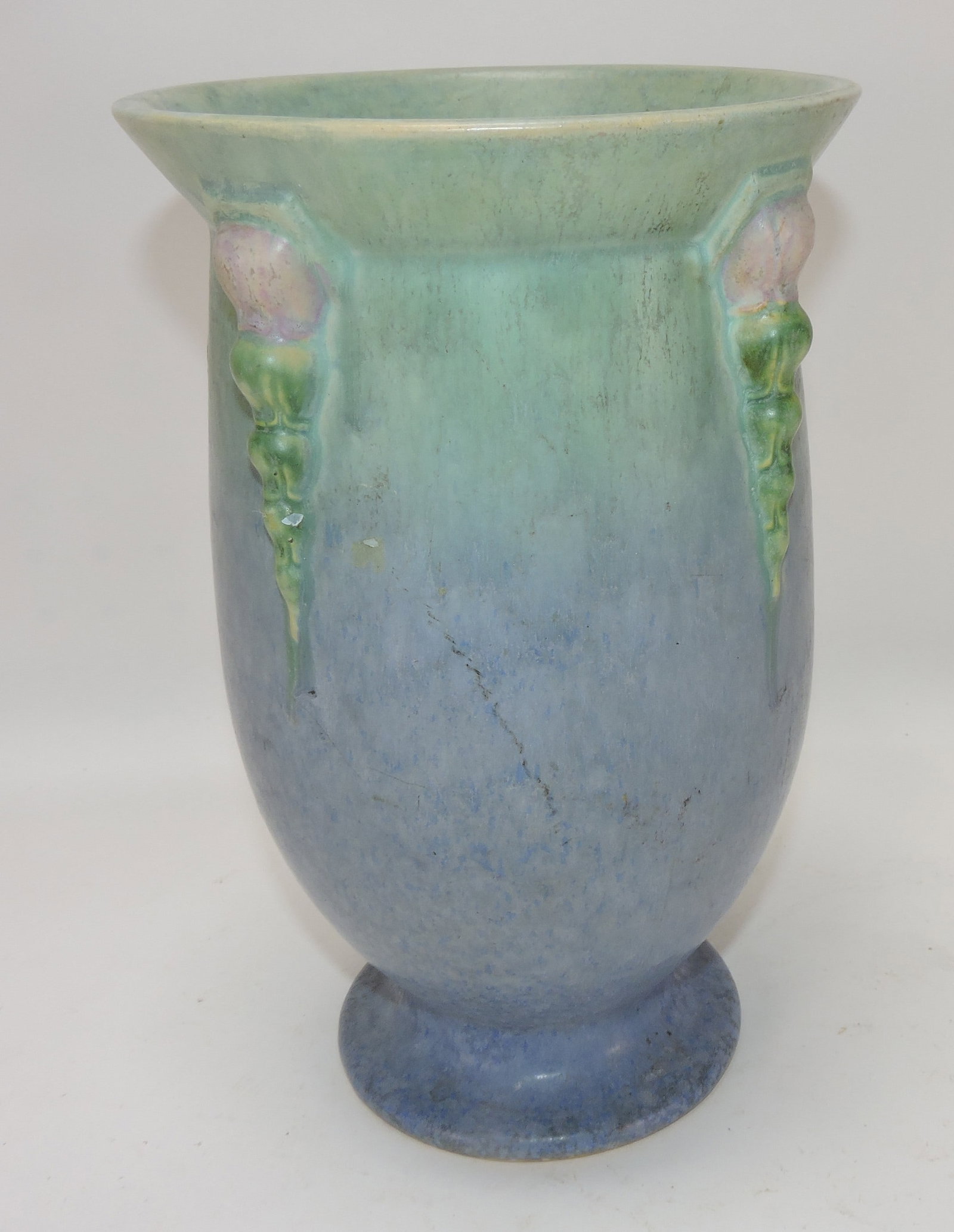 Roseville Topeo 10" vase (1 of 2)