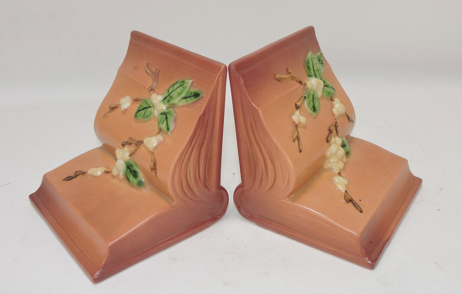 Roseville pink Snowberry pair of (1 of 1)