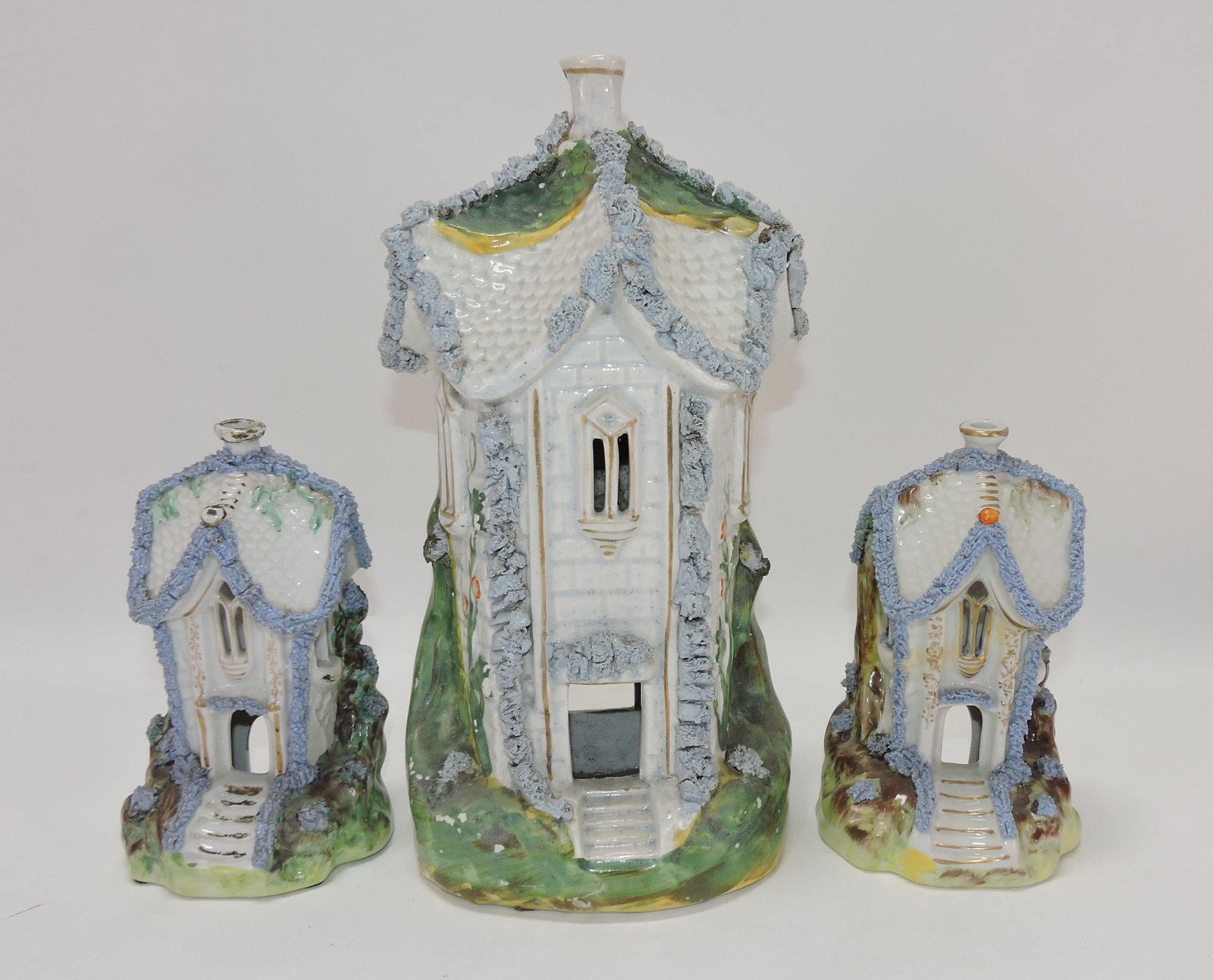 Staffordshire lot of 3 cottage pastille (1 of 1)