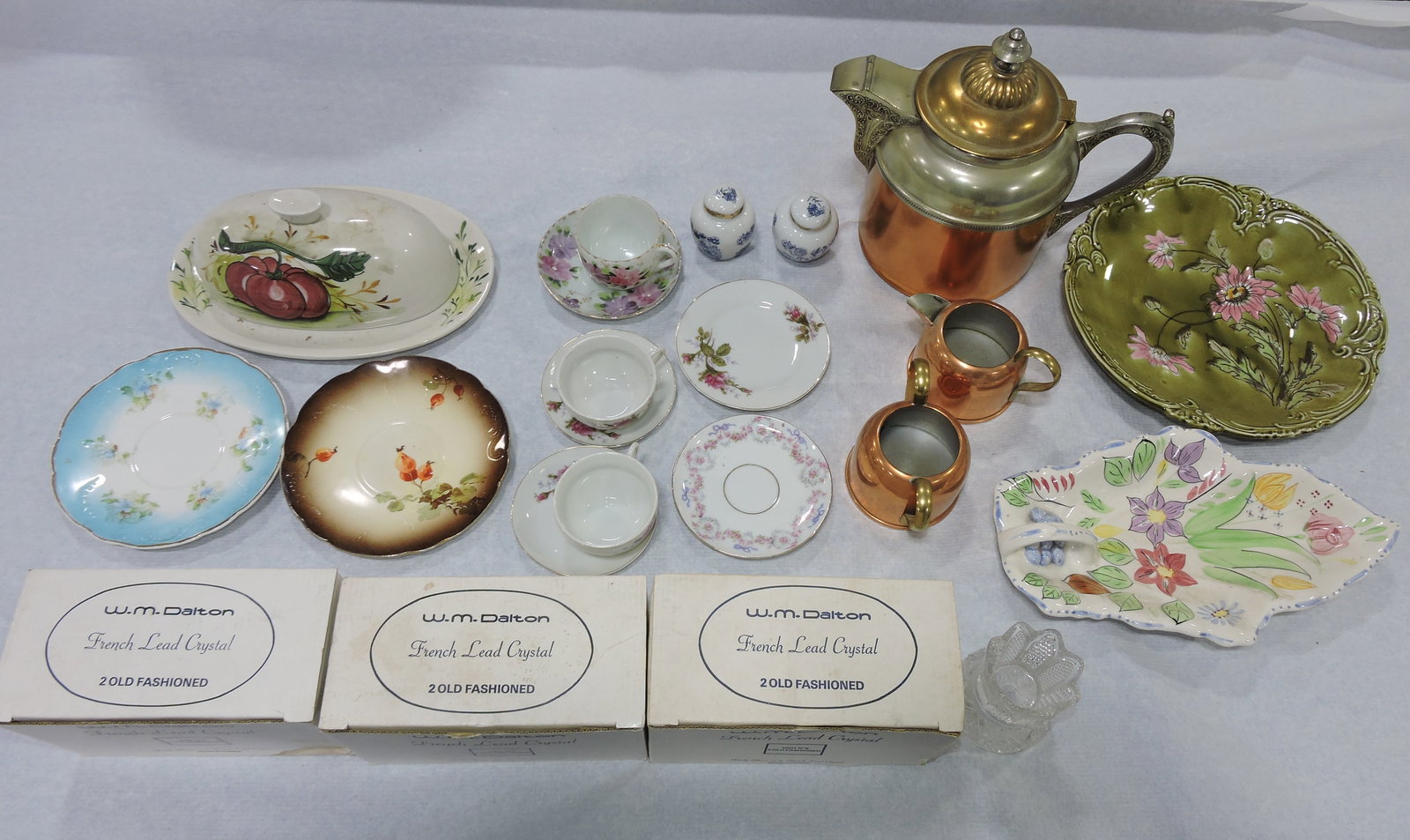 Lot of assorted items: .