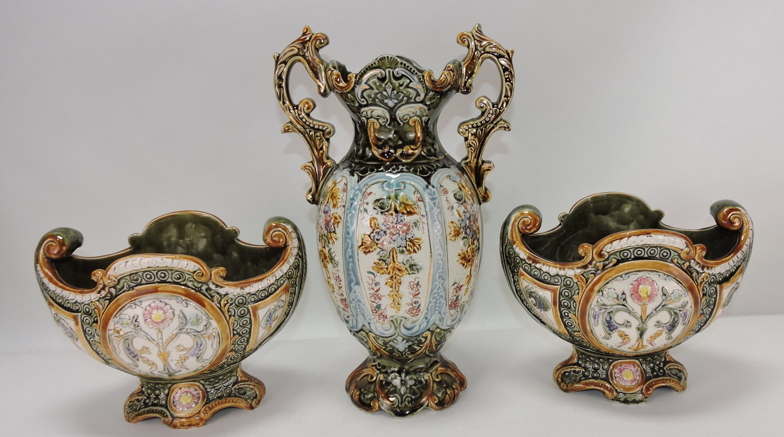 European majolica 3pc garniture set,: 7 1/2" and 14"