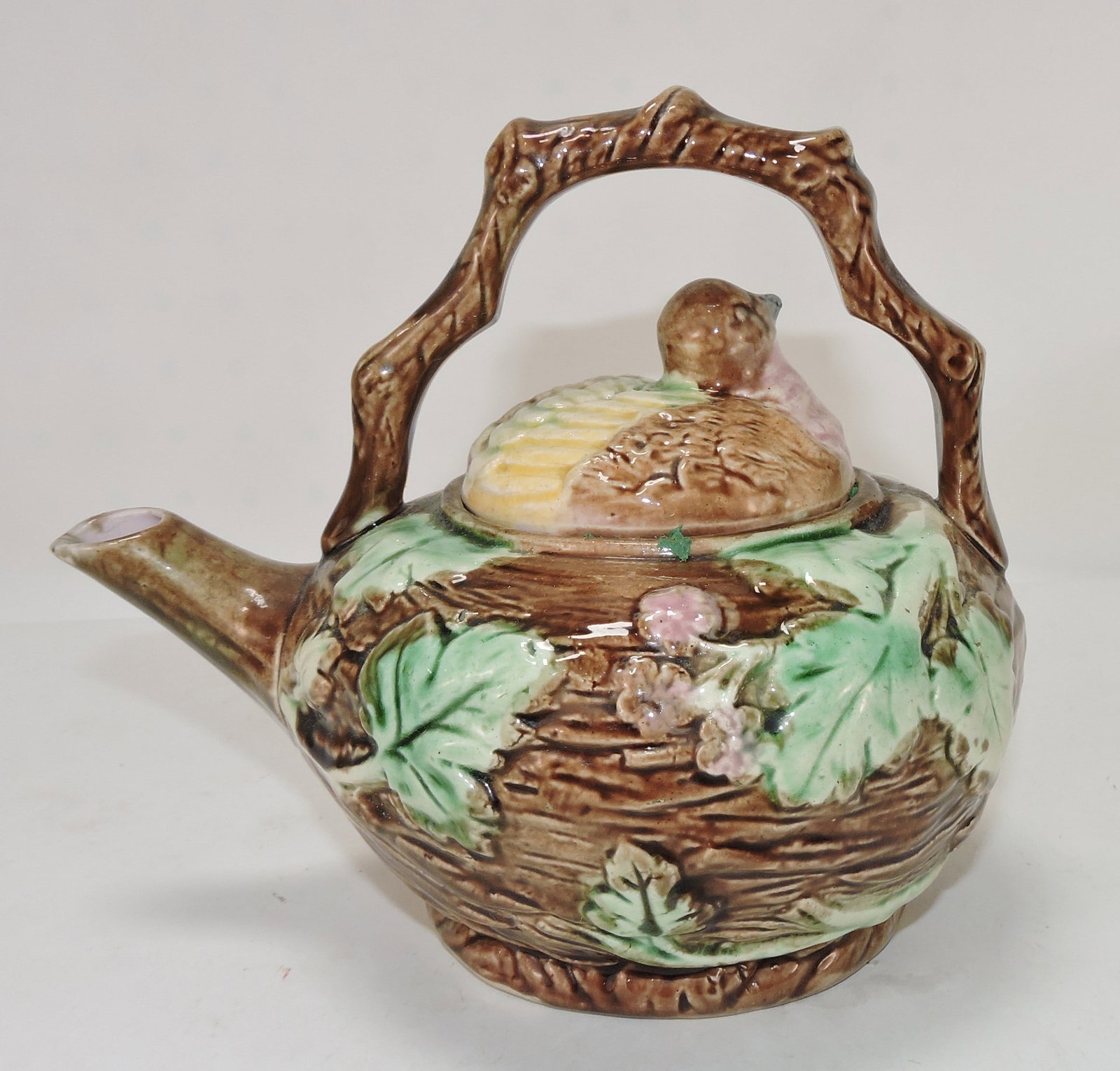Majolica bird and bird's nest tea kettle, (1 of 1)