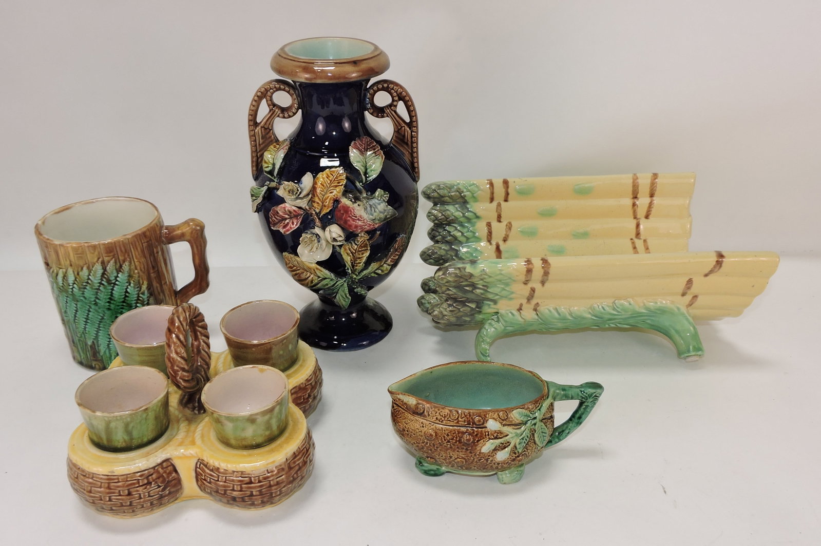 Majolica lot of 5 assorted items, (1 of 1)