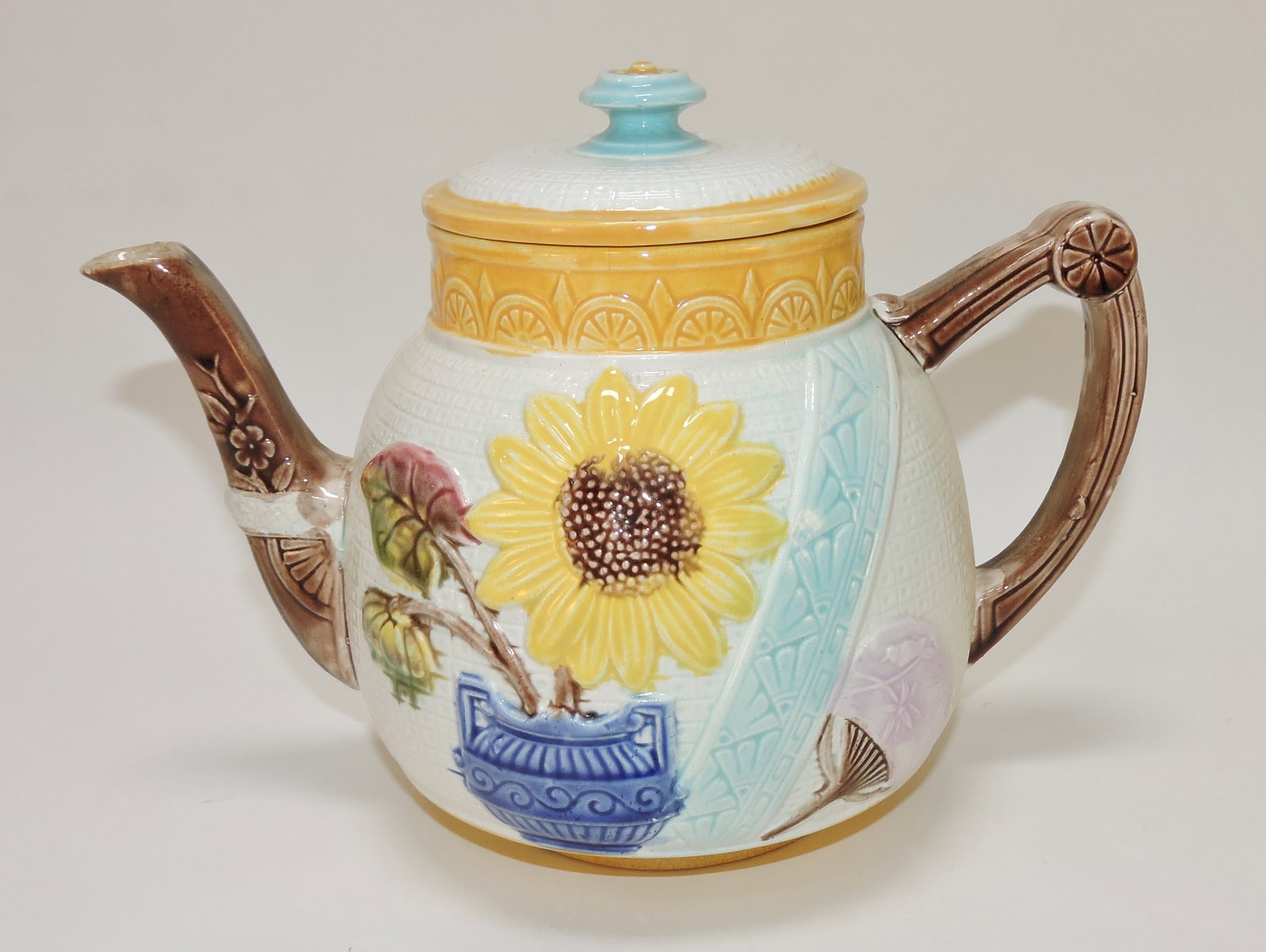 Samuel Lear sunflower and urn (1 of 1)