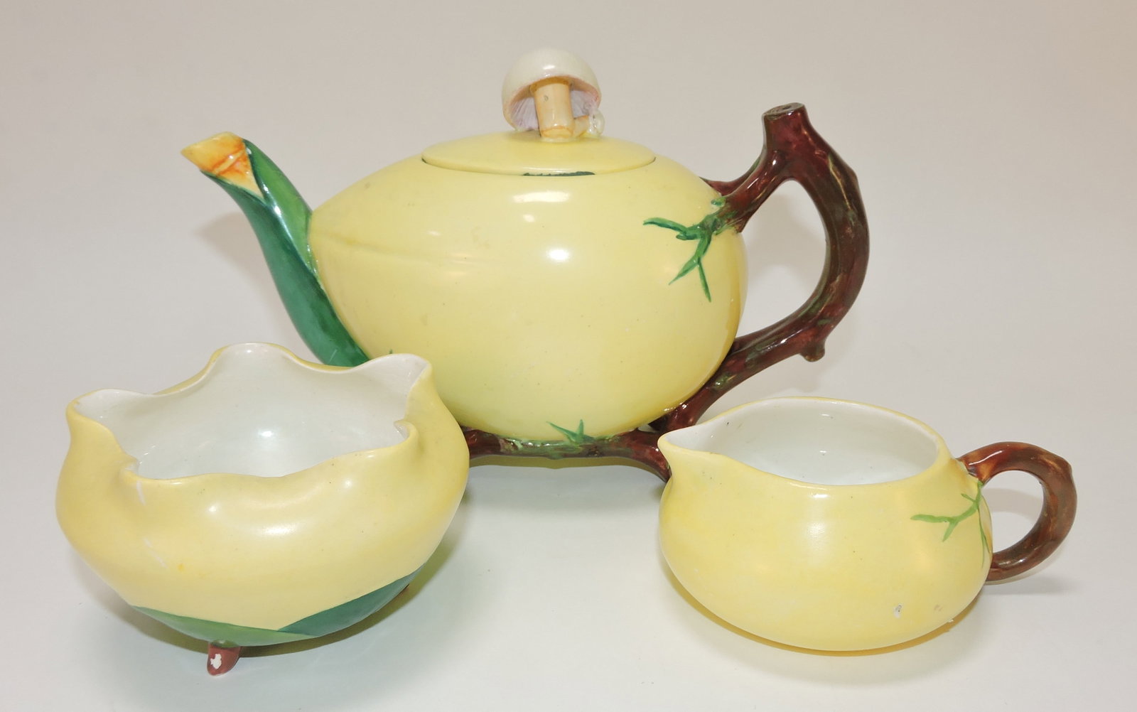 Minton albino majolica 3 pc tea set: .