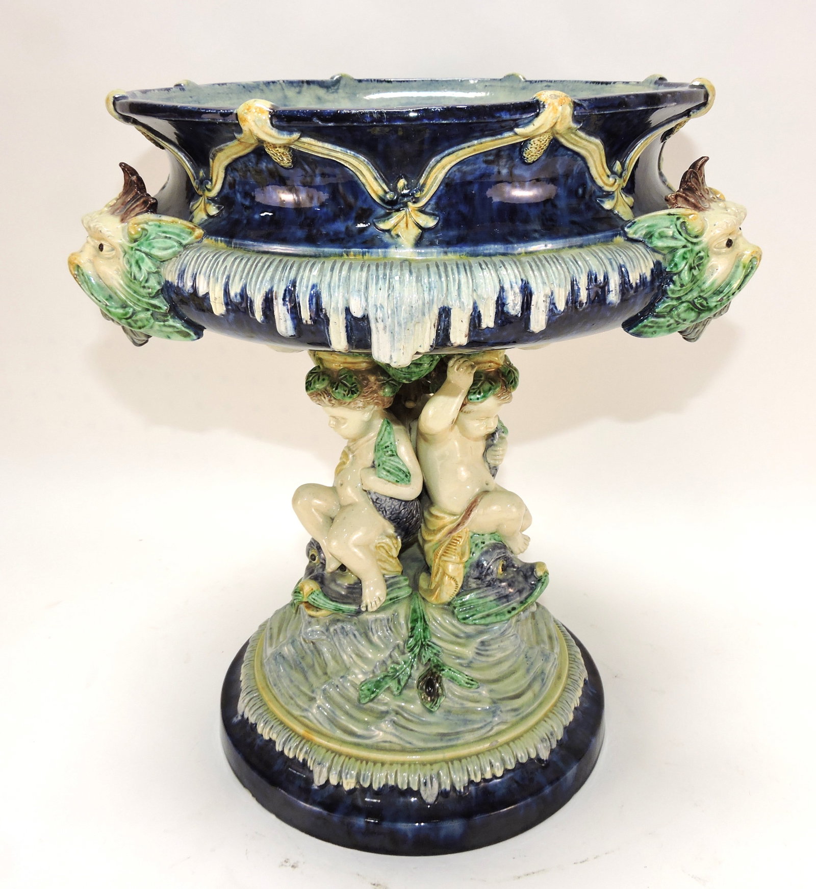 Thomas Sergent Palissy tall comport, (1 of 4)