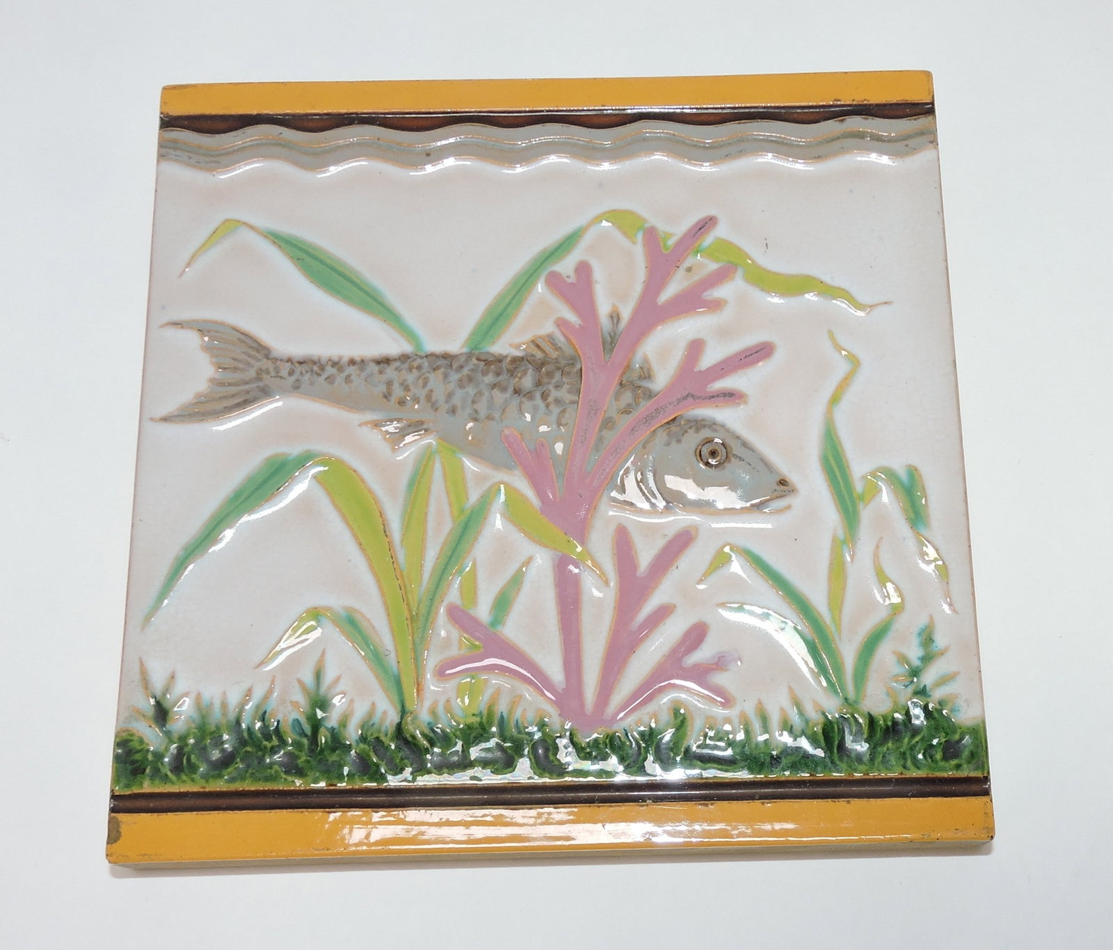 Minton majolica 6" fish tile: .