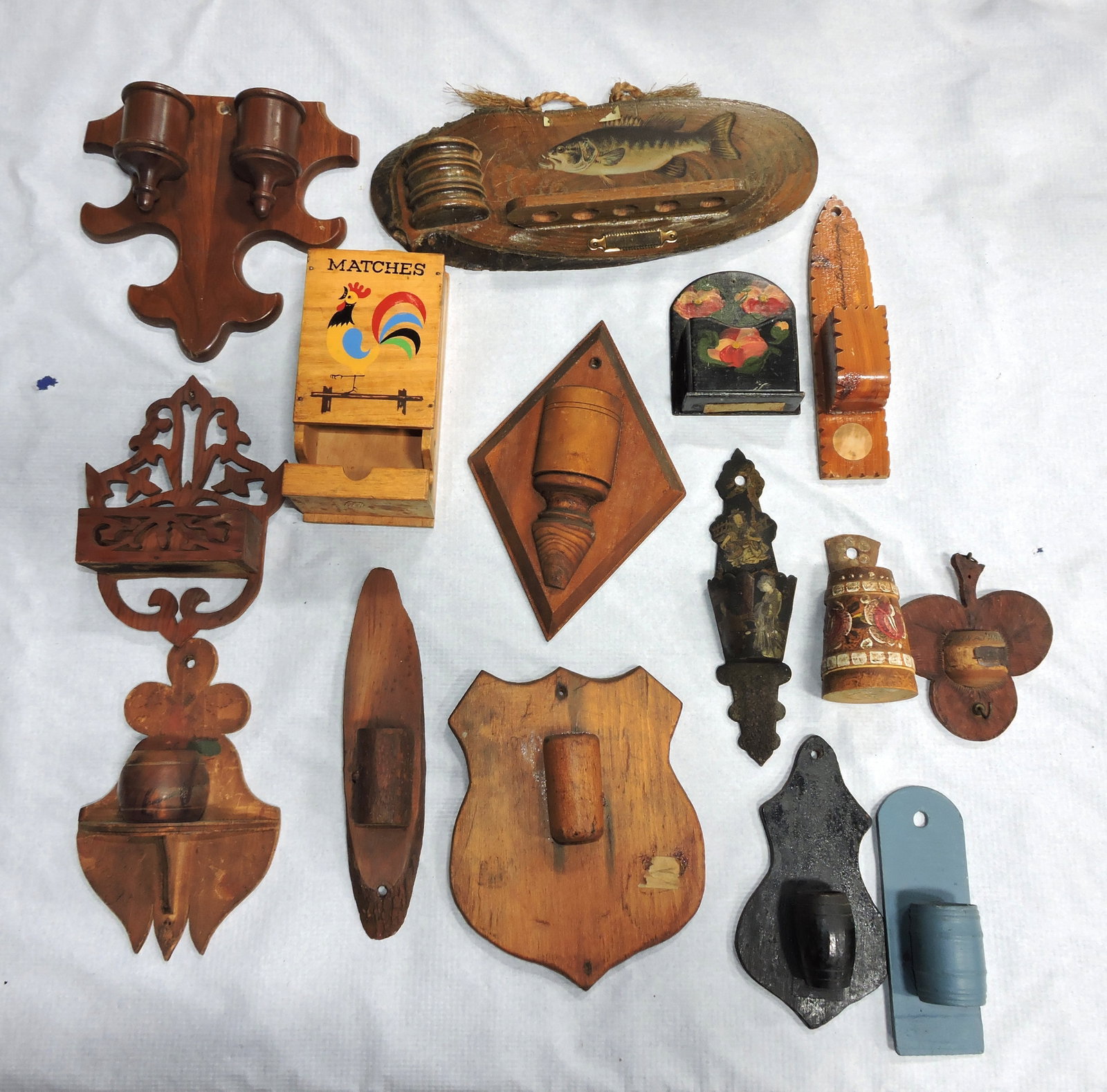 Lot of 15 wooden wall match holders, (1 of 1)
