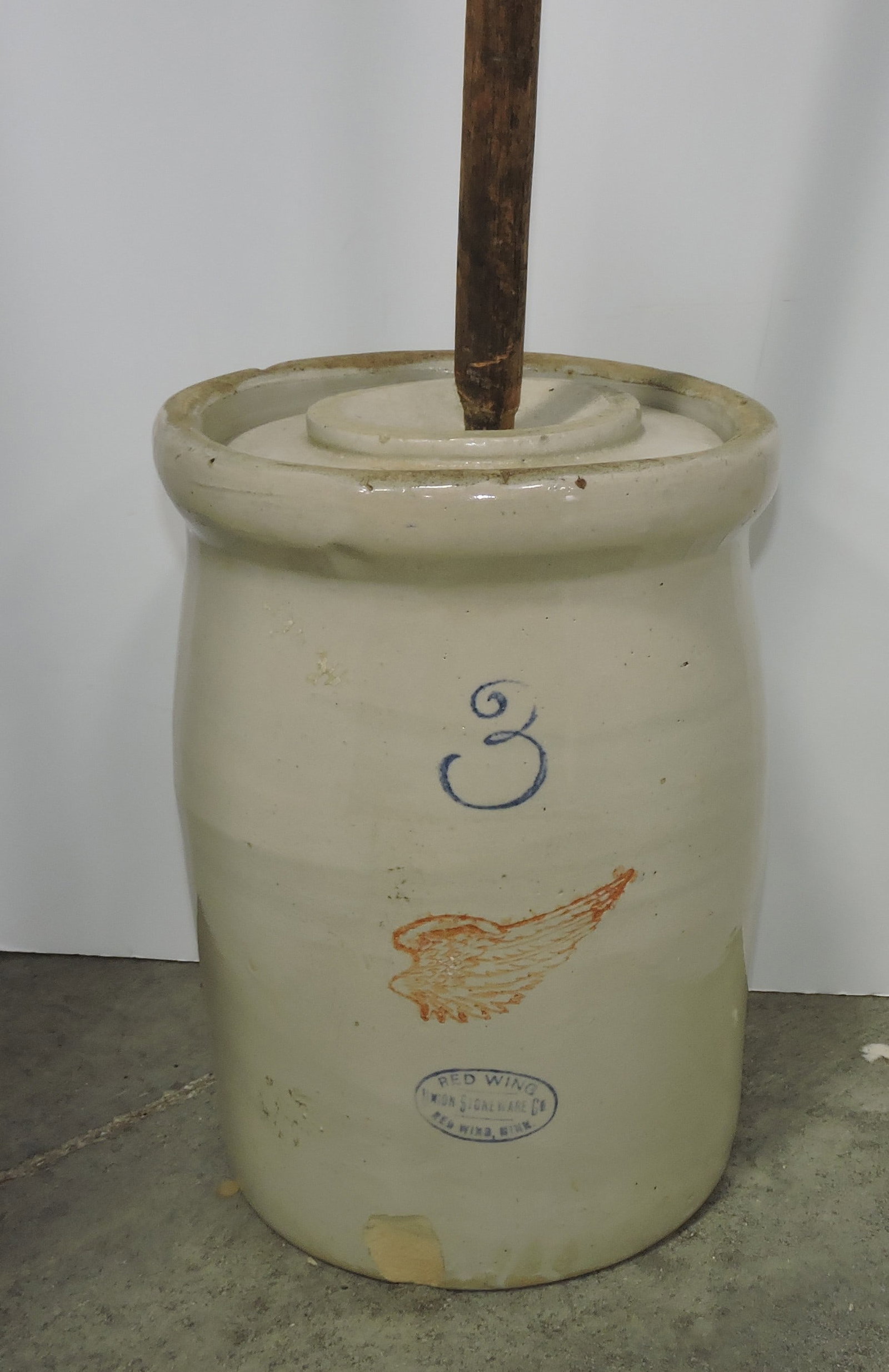 Red Wing 3 gallon crock churn with (1 of 1)