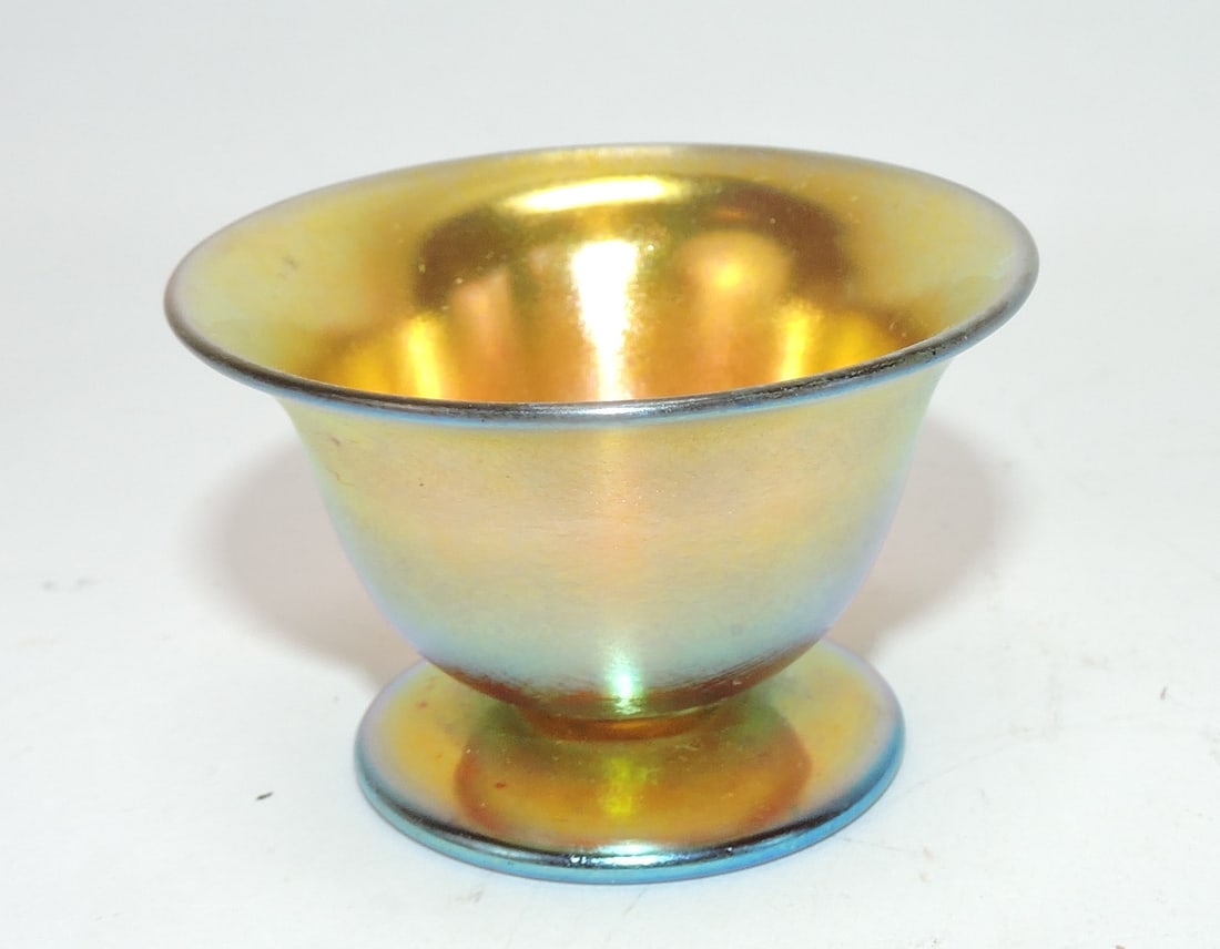 Steuben gold Aurene footed salt cellar,: #3067, 1 1/2"h