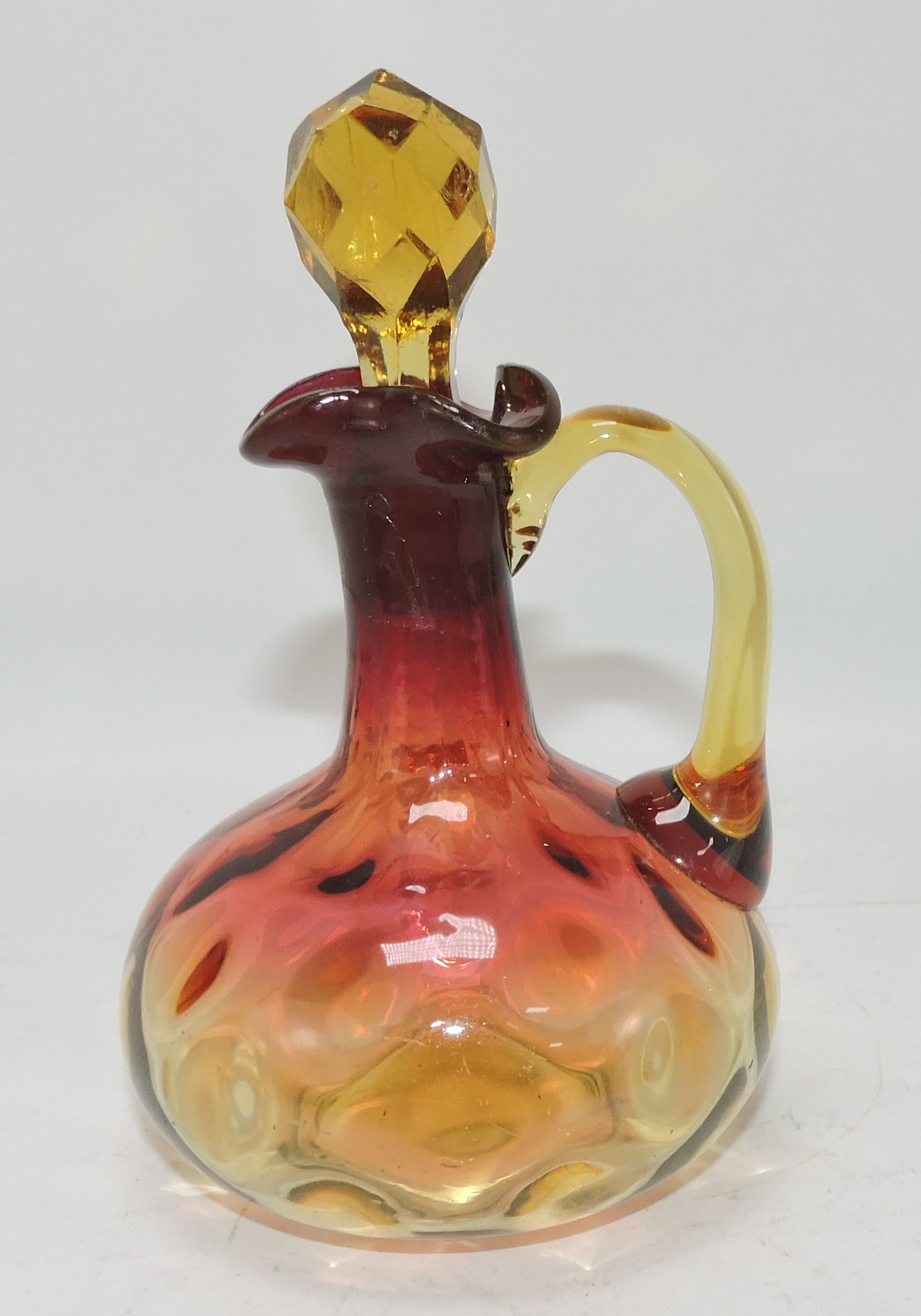 Amberina coin spot cruet, 6": .
