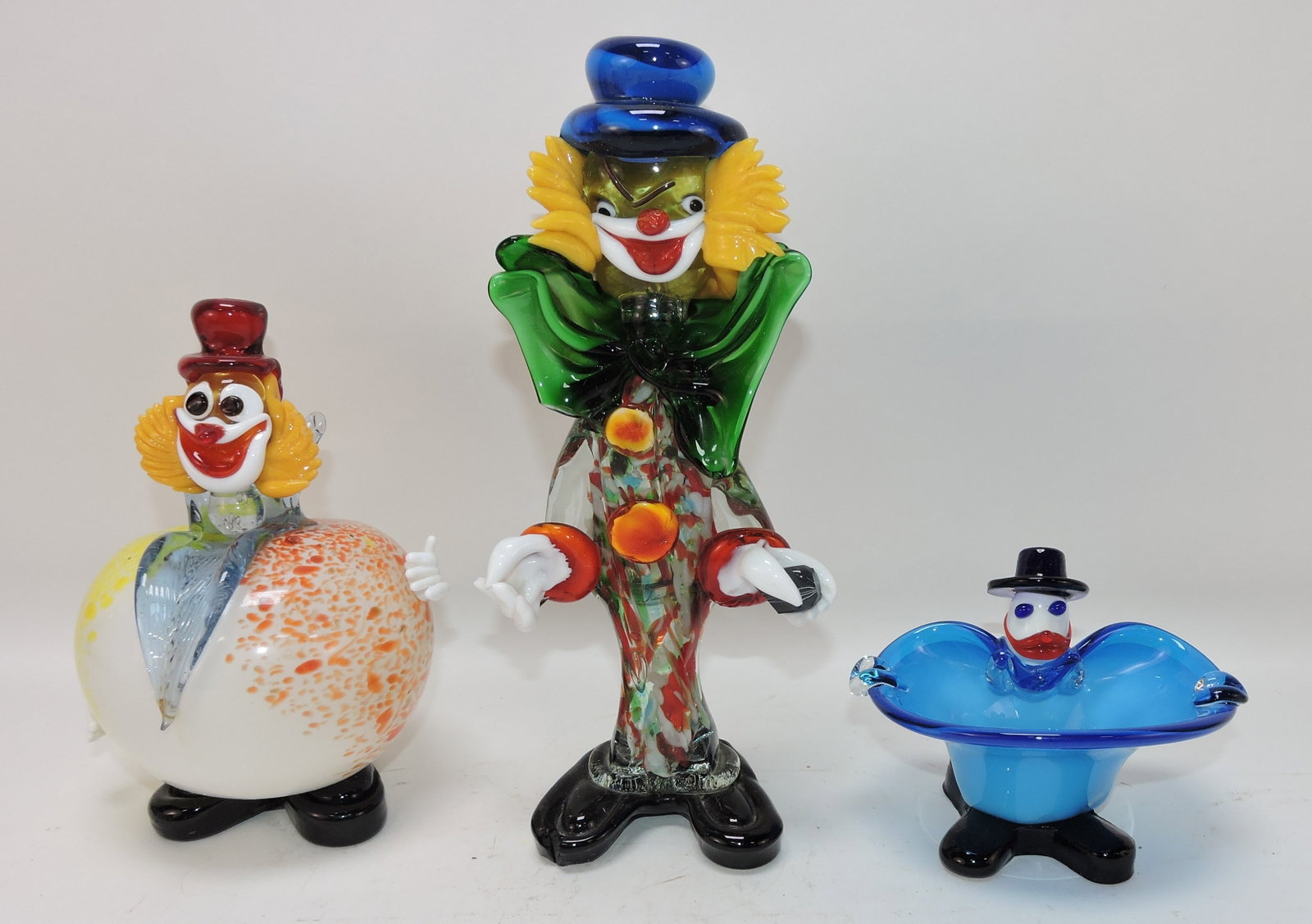 Murano lot of 3 clowns, 3 1/2" to 10": .