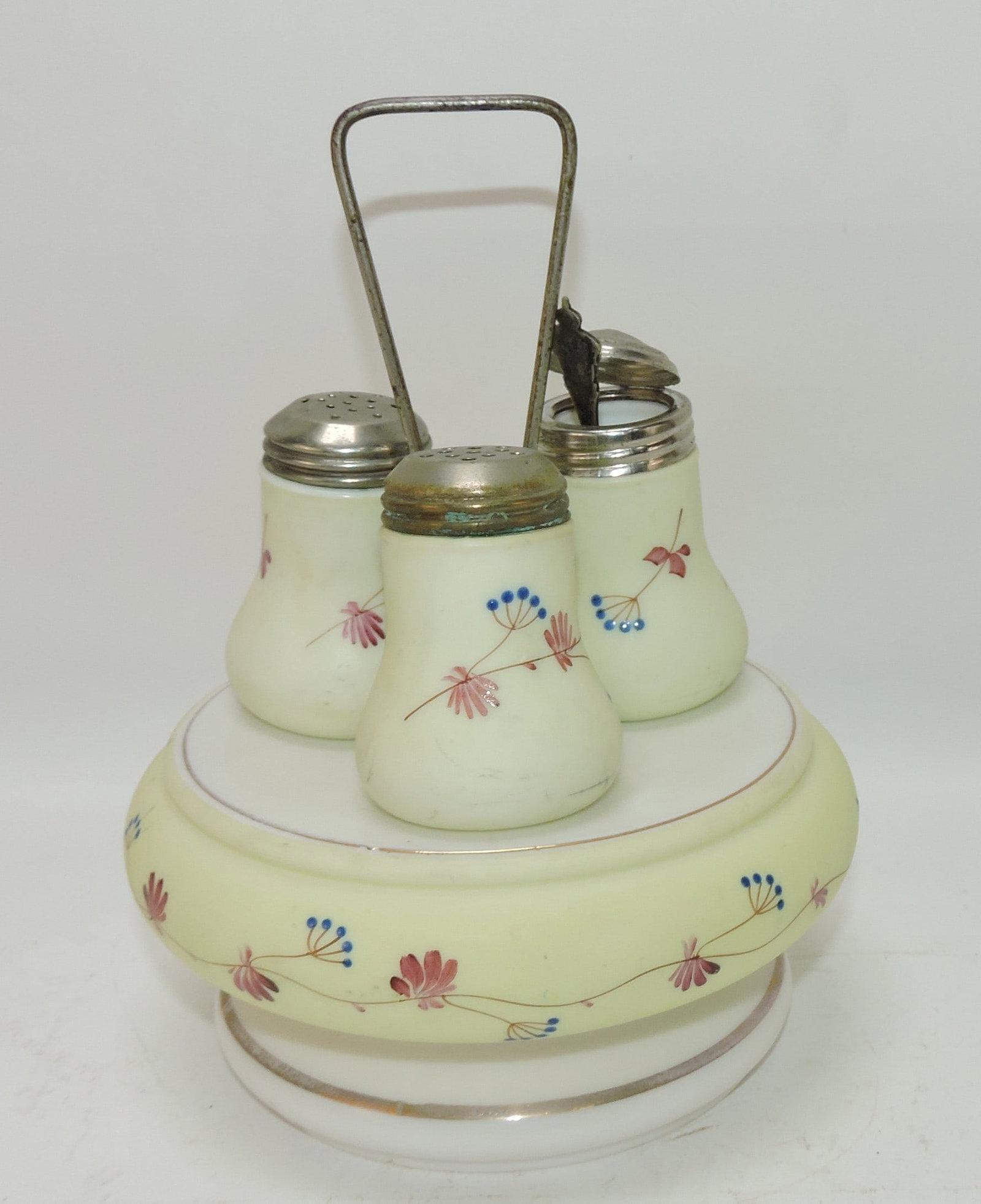 Condiment set: .