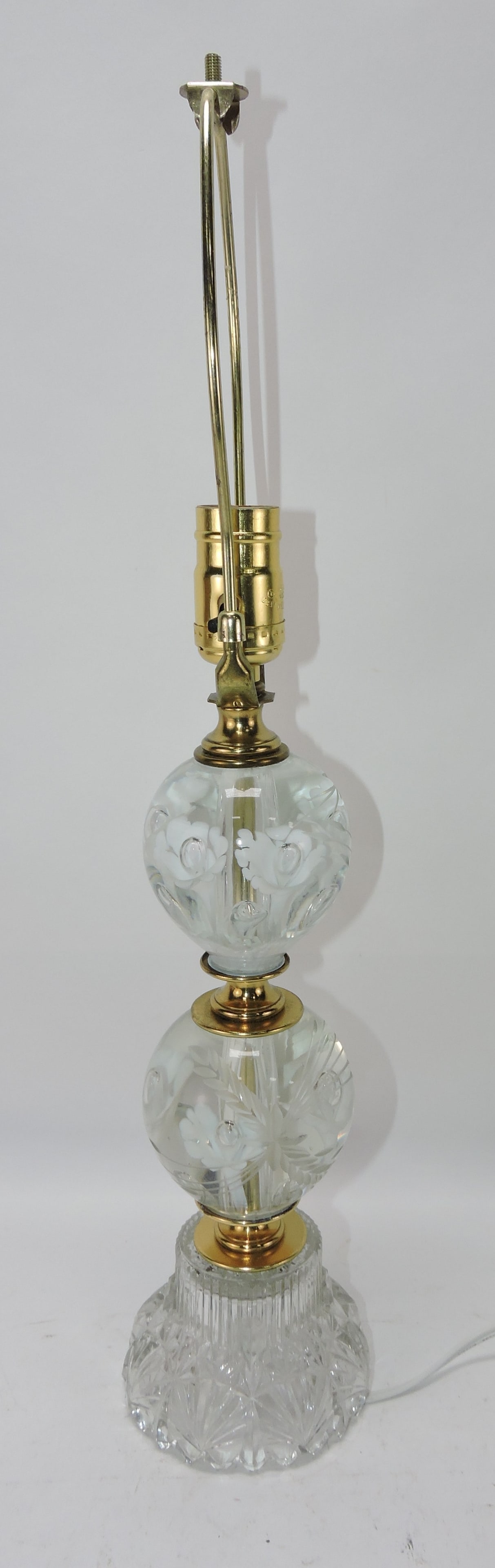 St. Clair white 2 weight table lamp,: etched, 21"