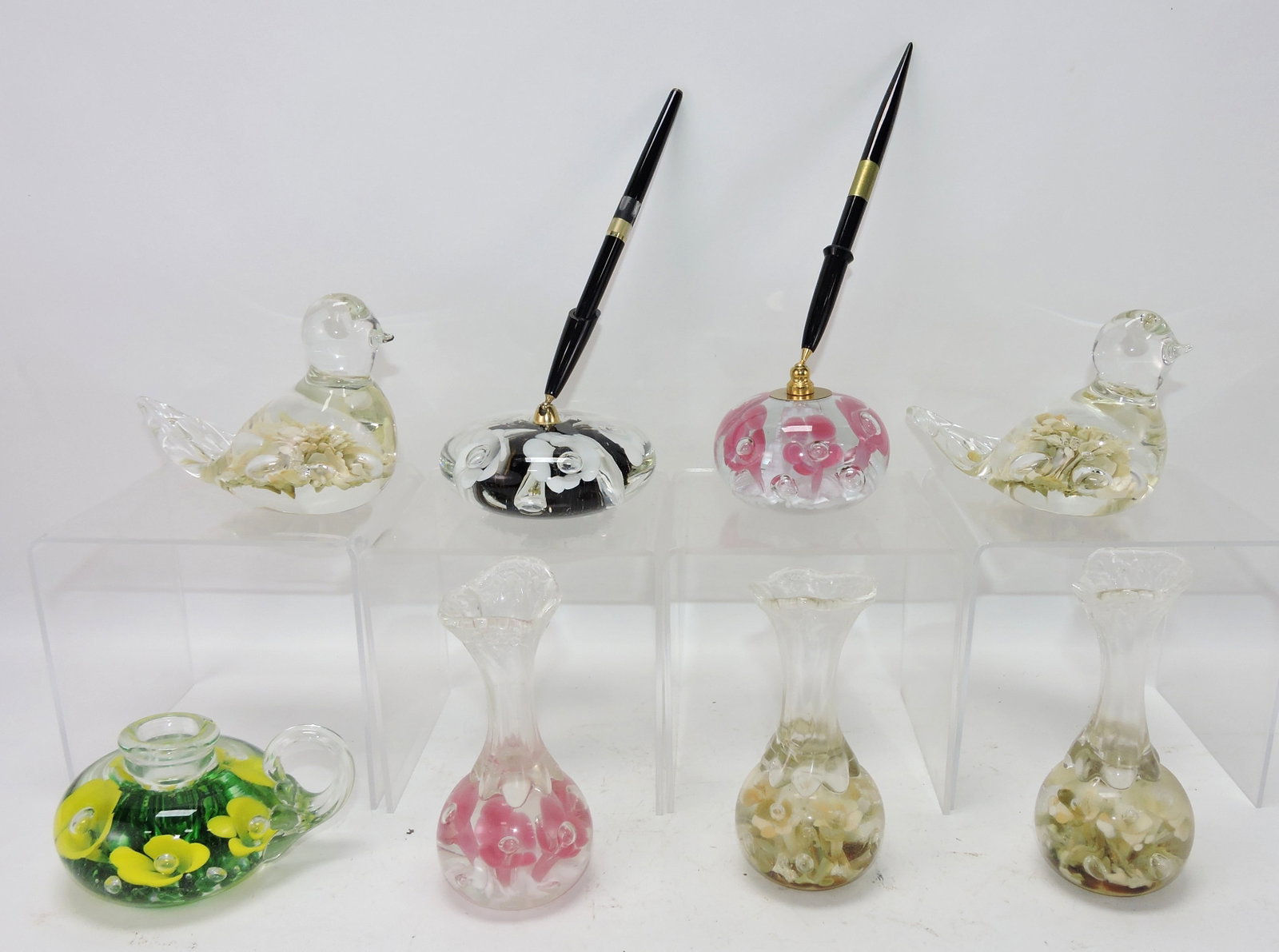 St. Clair lot of 8 paperweights: .