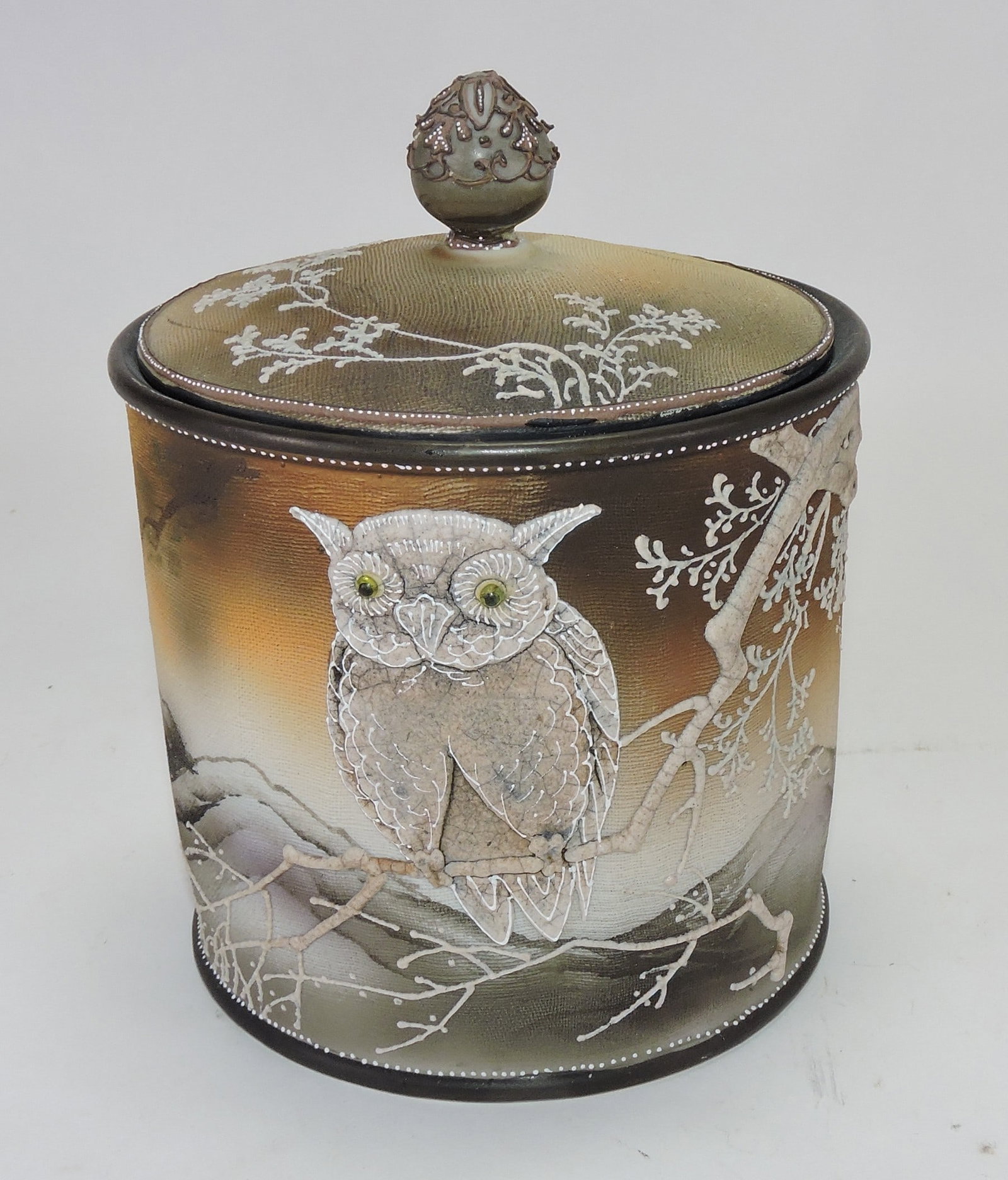 Nippon porcelain humidor with moriage: owl, 6". The Dwight & Helen Wilmoth Collection