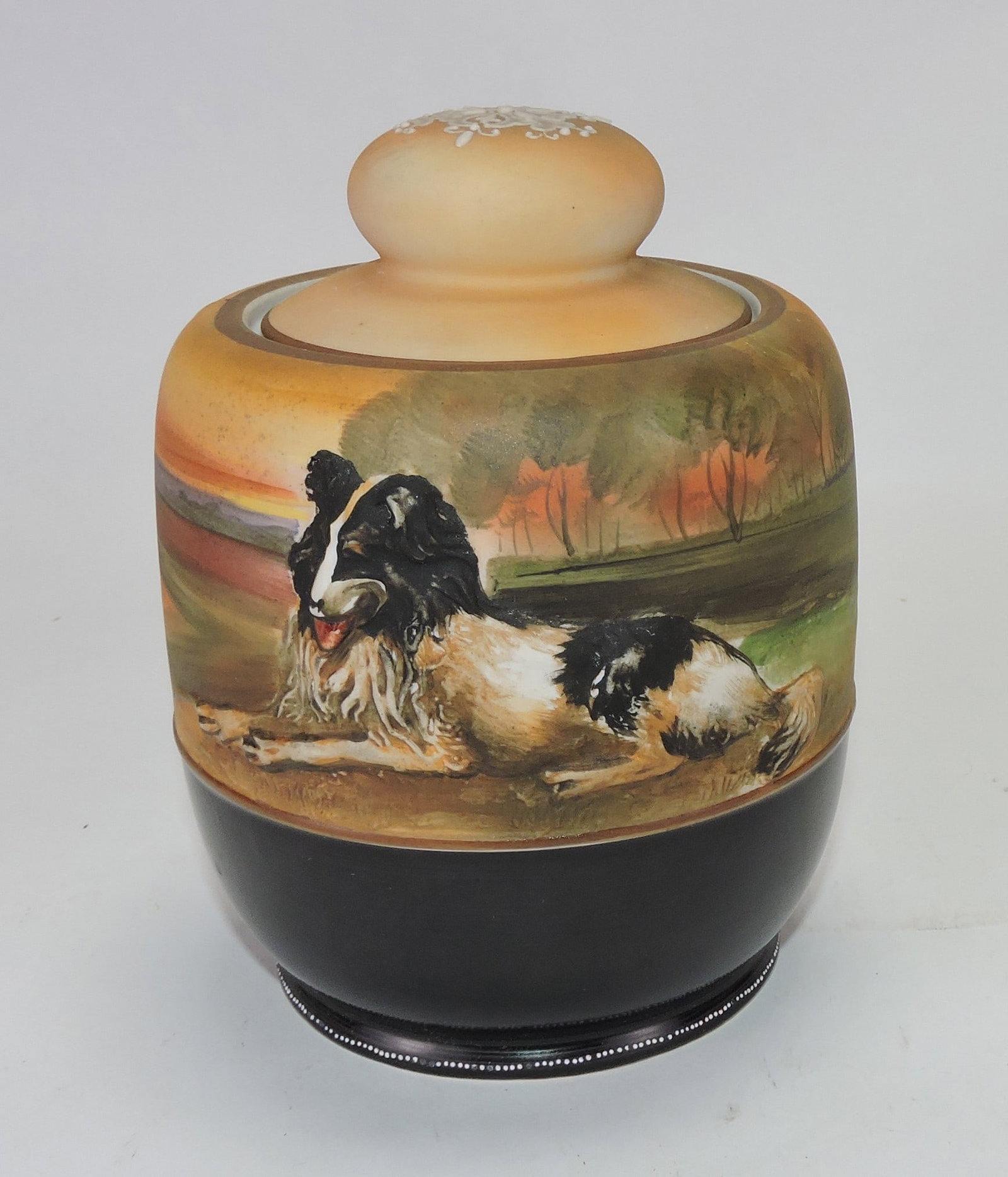 Nippon porcelain humidor with collie (1 of 1)