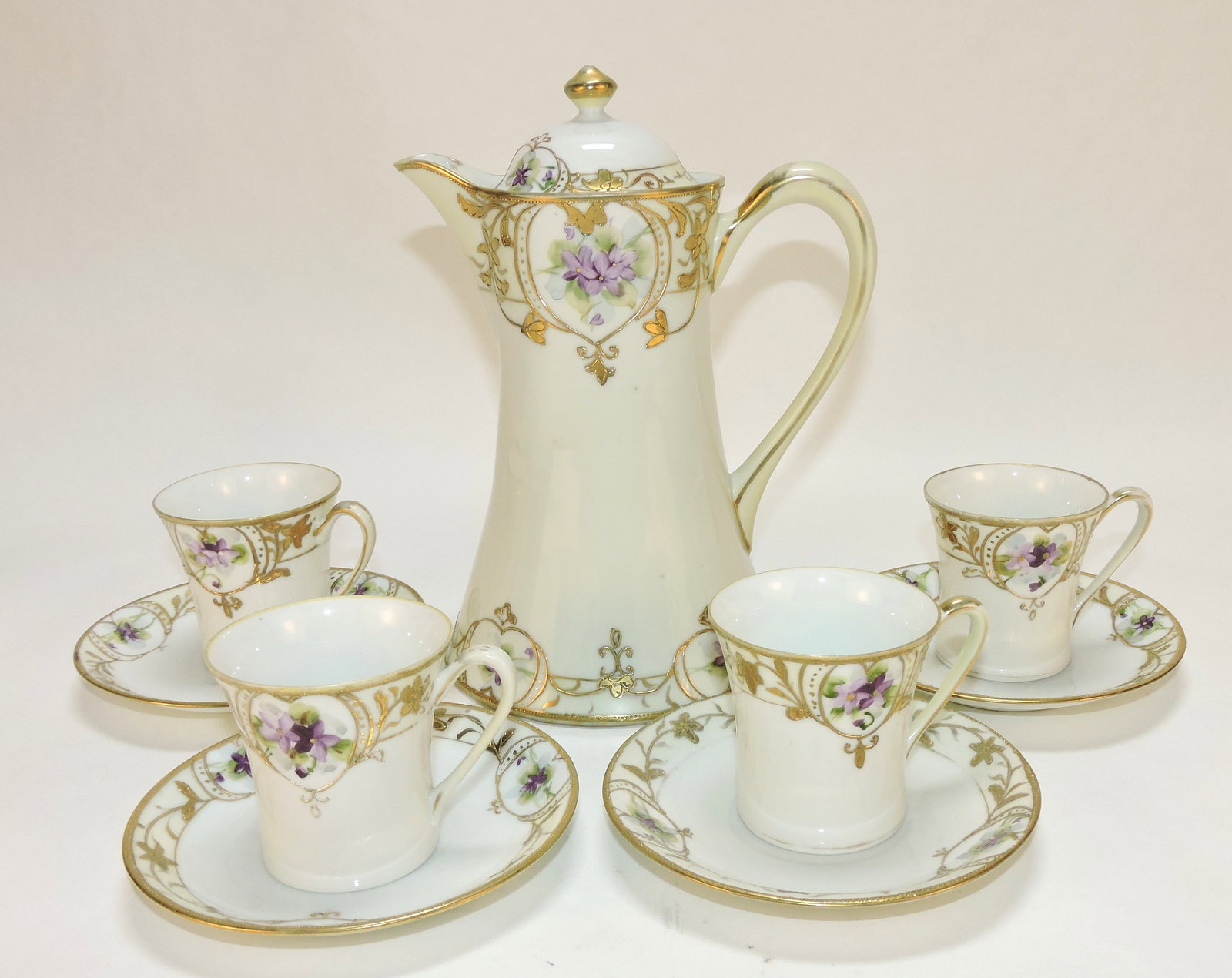 Nippon chocolate set. (1 of 1)