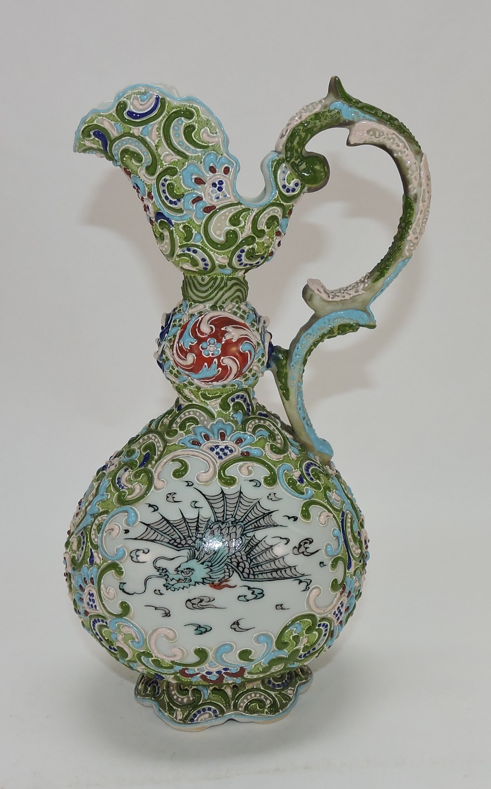 Moriage 11" ewer, nick to foot rim. (1 of 2)