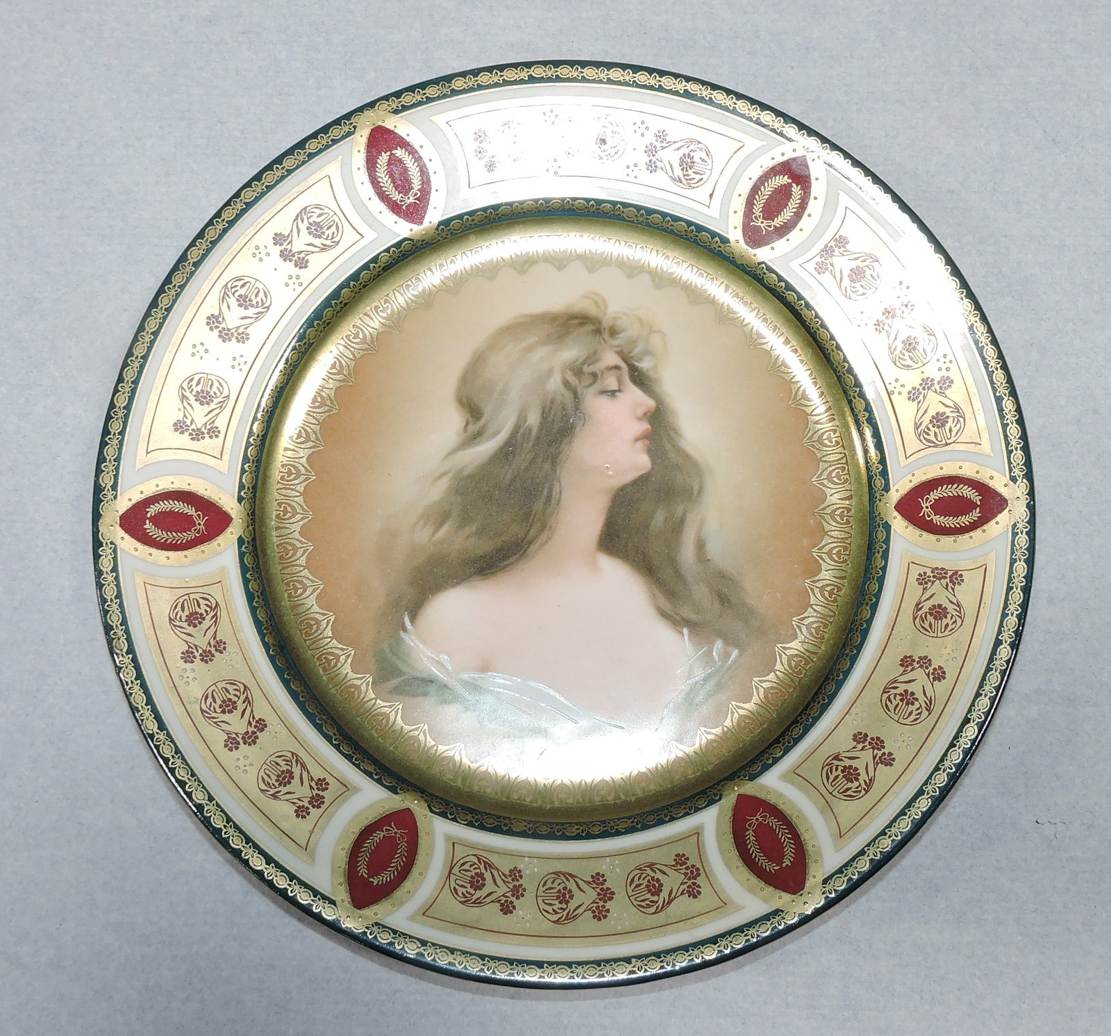 Royal Vienna Austrian Beehive (1 of 1)