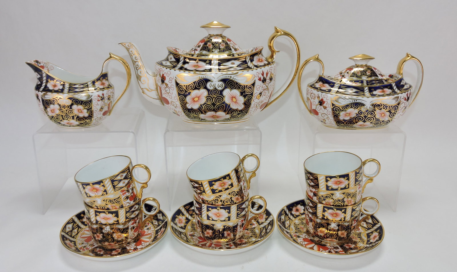 Royal Crown Derby Imari tea set: with teapot, cream, sugar, 6 cups, 3 saucers, some marked Tiffany & Co. The Dwight & Helen Wilmoth Collection