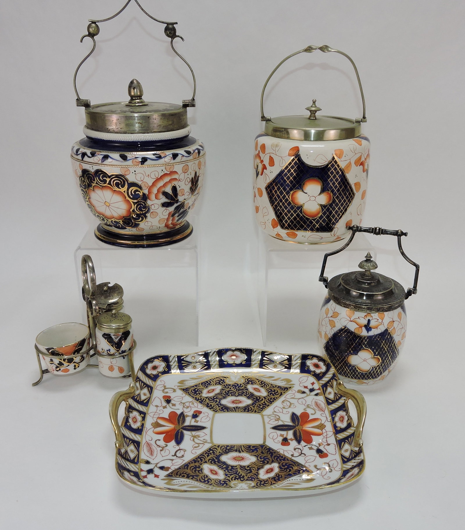 Lot of 5 Imari pieces - Royal Crown (1 of 1)