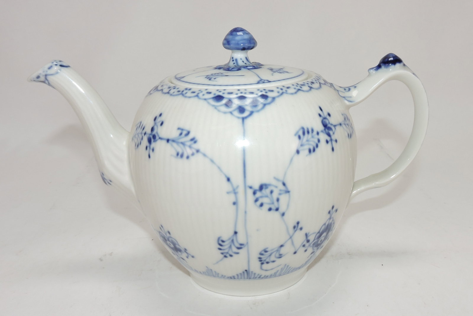 Royal Copenhagen Blue Fluted (1 of 1)