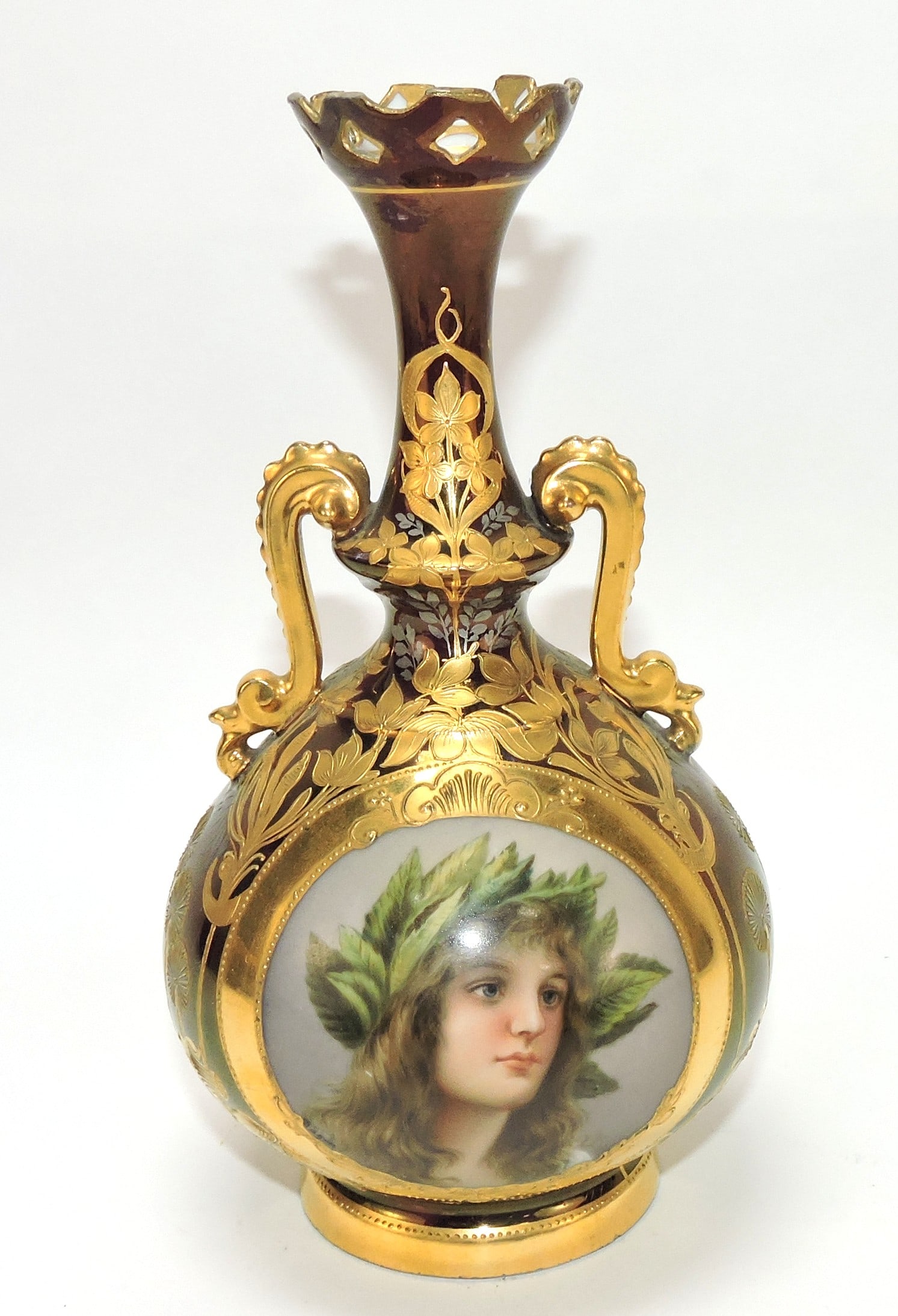Fine Royal Vienna Austrian Beehive: 'Medora' portrait vase with heavy gold, 7"